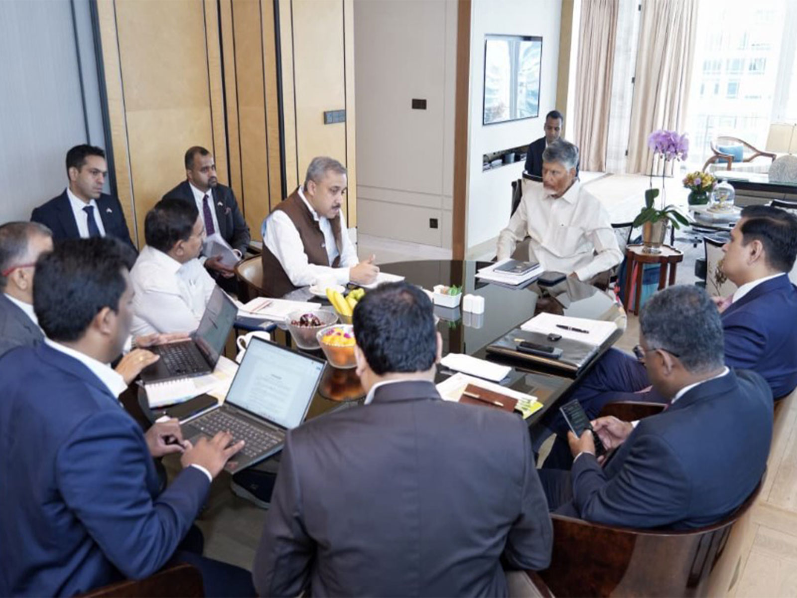 CM Chandrababu Naidu met High Commissioner of India to Singapore (Photo/X/@ncbn)