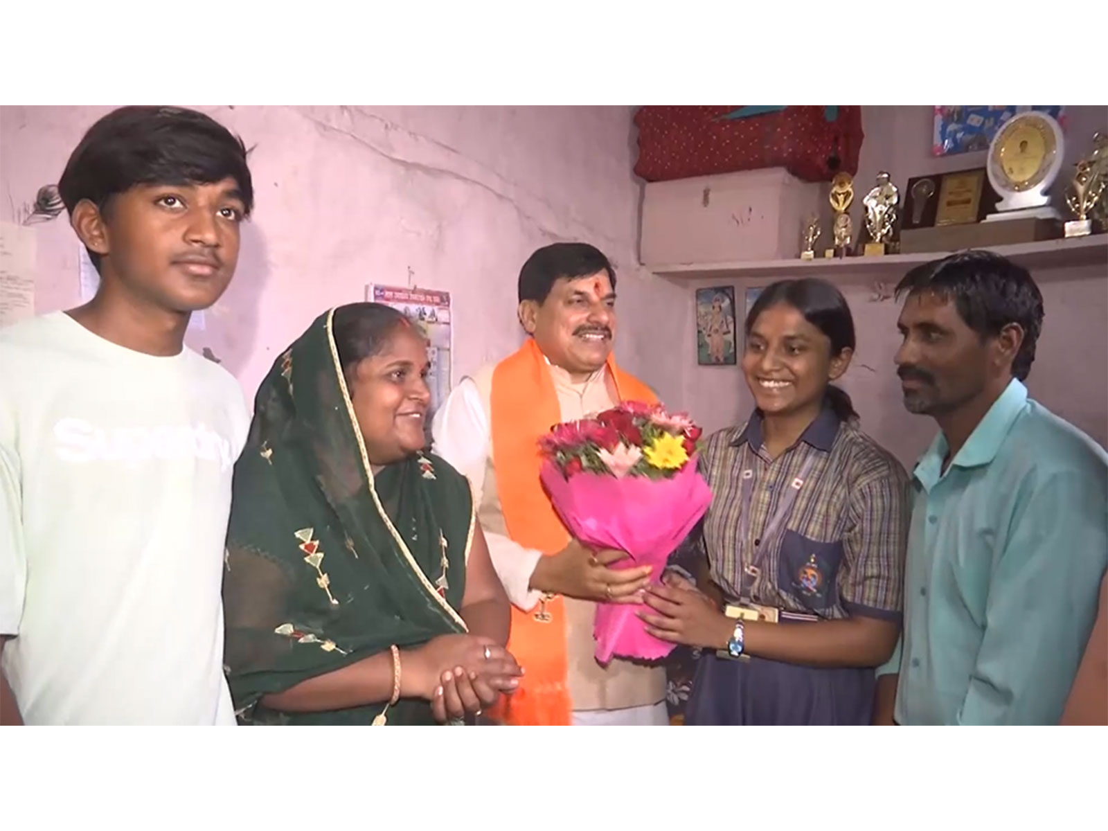 CM Mohan Yadav with family of Chandni Vishwakarma (Photo/ANI) CM Mohan Yadav with family of Chandni Vishwakarma (Photo/ANI)