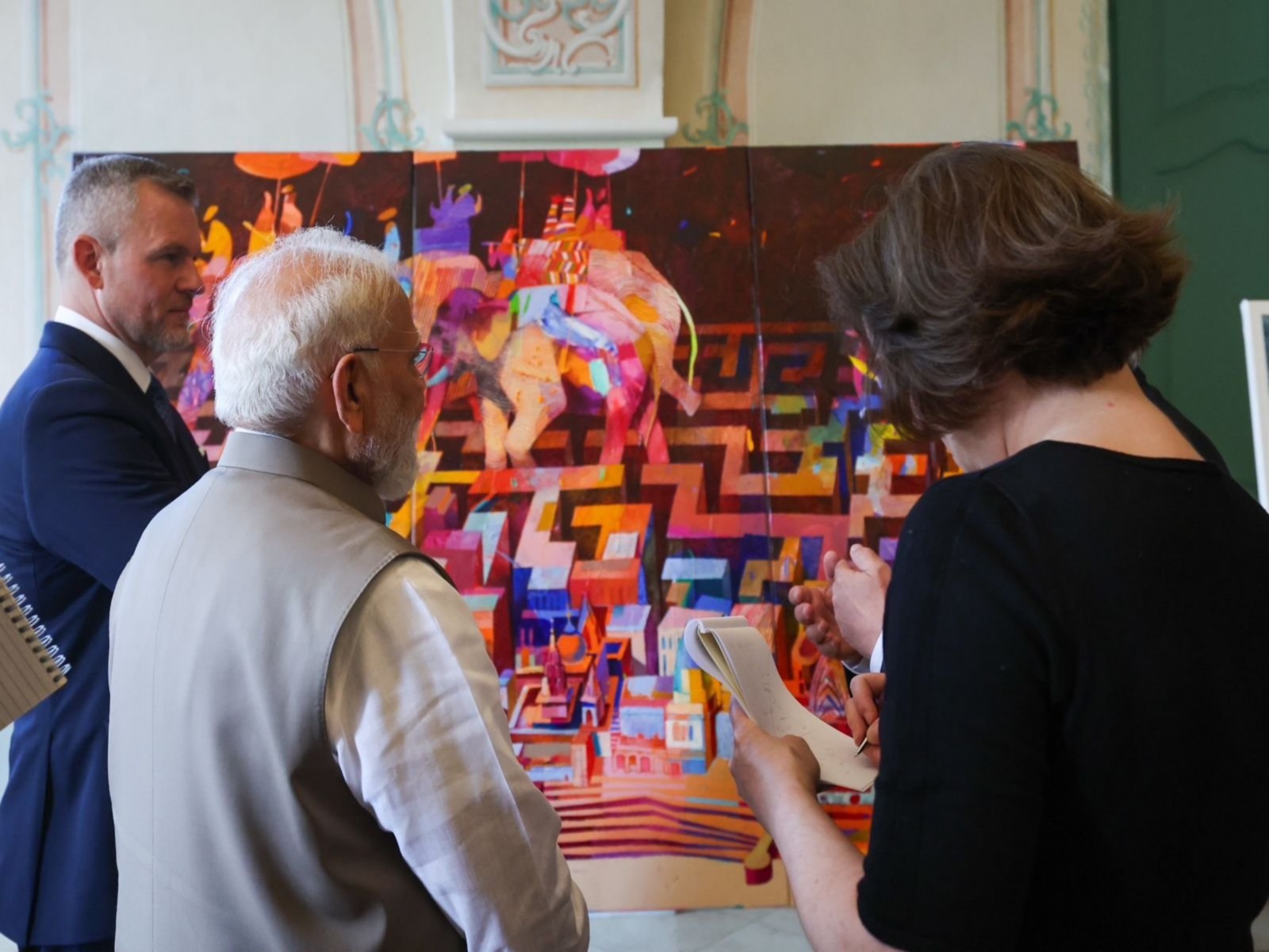 Prime Minister Narendra Modi at exhibition centred on Varanasi in Slovakia (Photo: X@narendramodi) Prime Minister Narendra Modi at exhibition centred on Varanasi in Slovakia (Photo: X@narendramodi)
