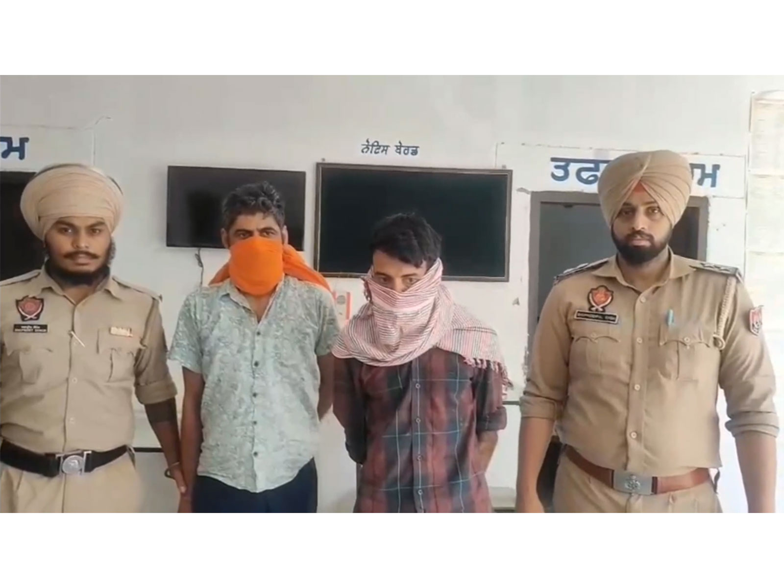 Persons apprended in alleged drug trafficking case by Punjab Police, (Photo/ANI) Persons apprended in alleged drug trafficking case by Punjab Police, (Photo/ANI)