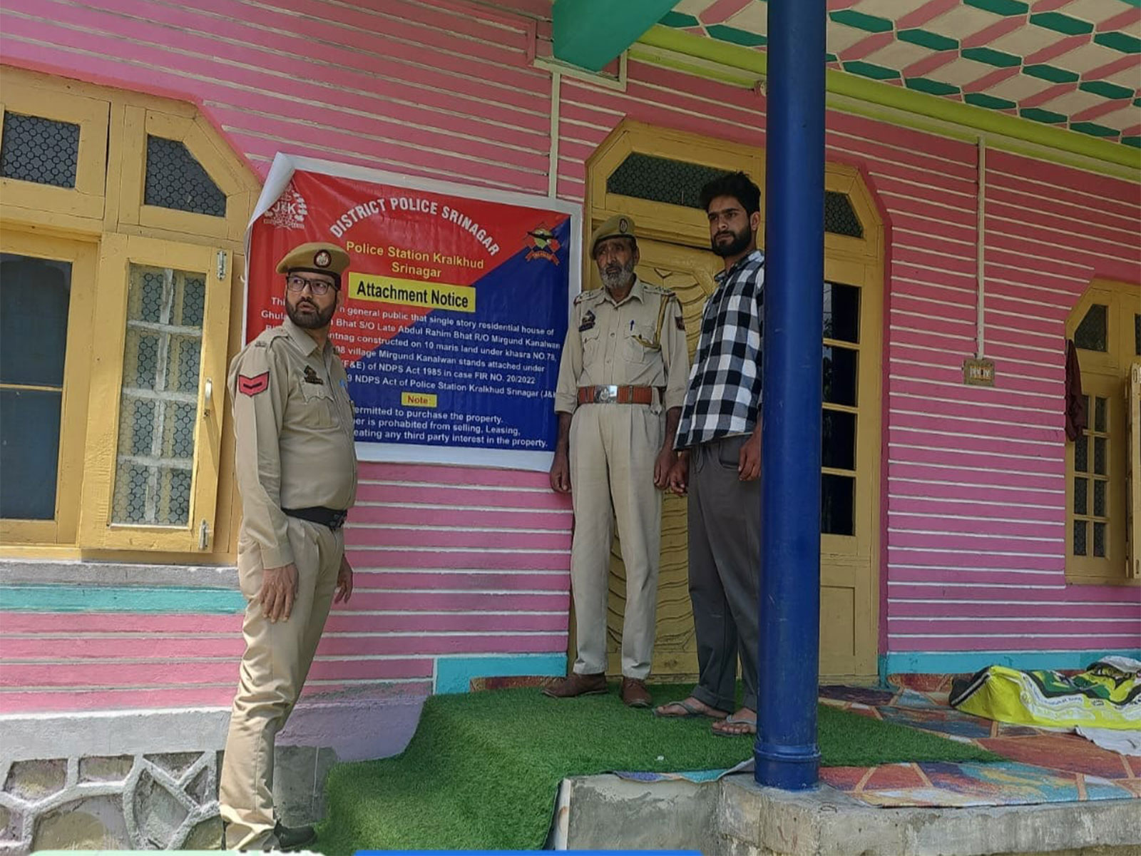 Srinagar police attaches immovable properties (Photo/X/@SrinagarPolice)