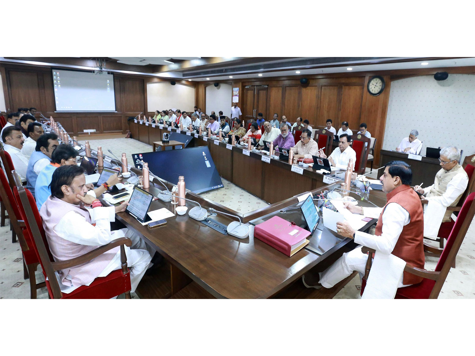 MP CM Mohan Yadav is chairing the cabinet meeting (Photo/DPR) MP CM Mohan Yadav is chairing the cabinet meeting (Photo/DPR)