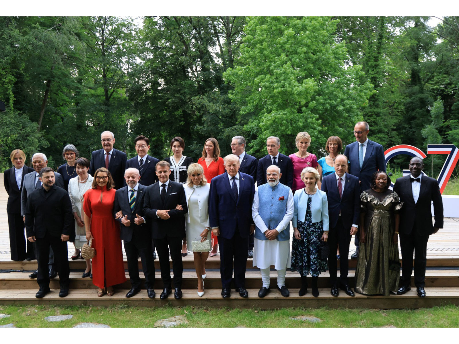 Leaders at G7 Summit in France (Photo/Reuters) 