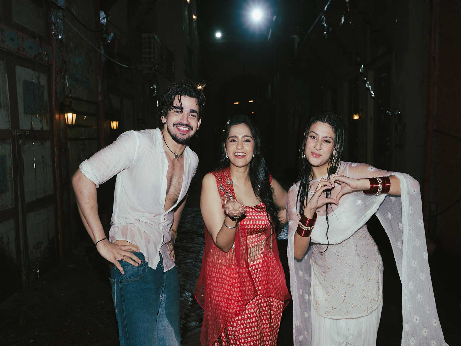 Vishal Pandey, Asees Kaur, and Isha Malviya (Image source: Song's team) Vishal Pandey, Asees Kaur, and Isha Malviya (Image source: Song's team)