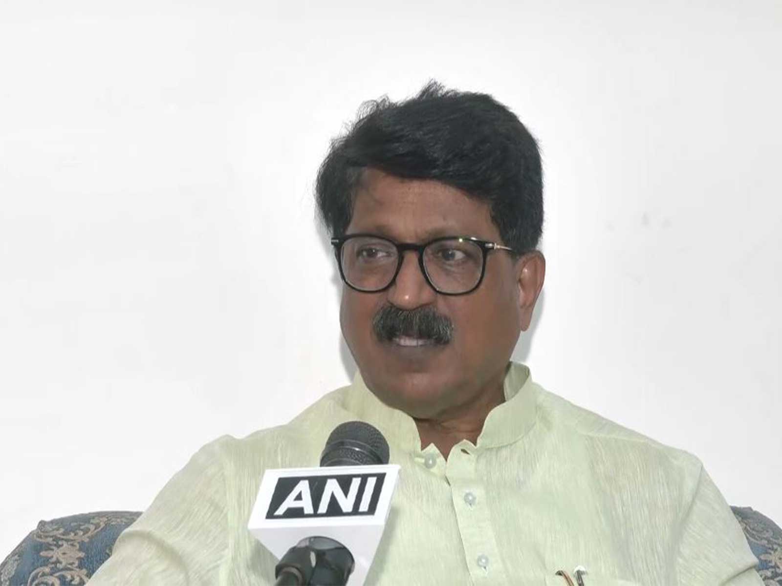 Shiv Sena (UBT) MP Arvind Sawant (Photo/ANI) Shiv Sena (UBT) MP Arvind Sawant (Photo/ANI)