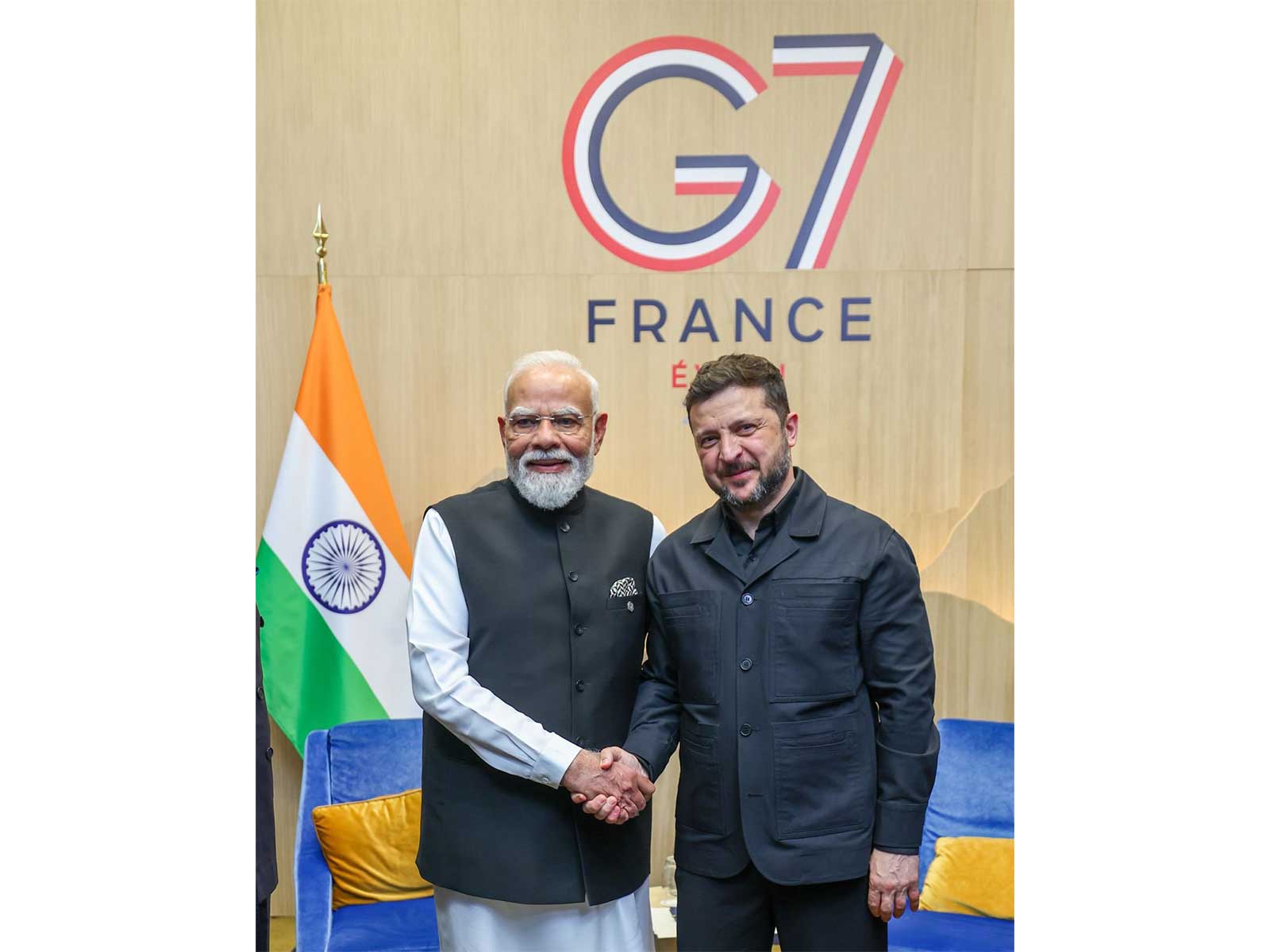 PM Modi meets Ukrainian President Volodymyr Zelenskyy in France (Photo/@narendramodi)