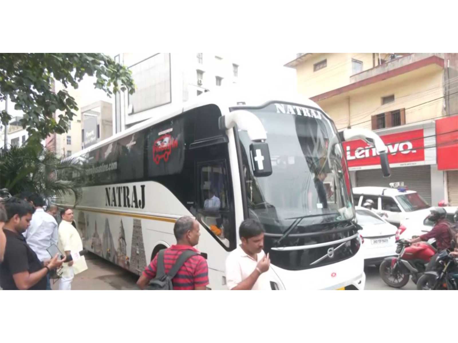BJP, NDA MLAs leave hotel for Jharkhand Rajya Sabha polls (Photo/ANI)