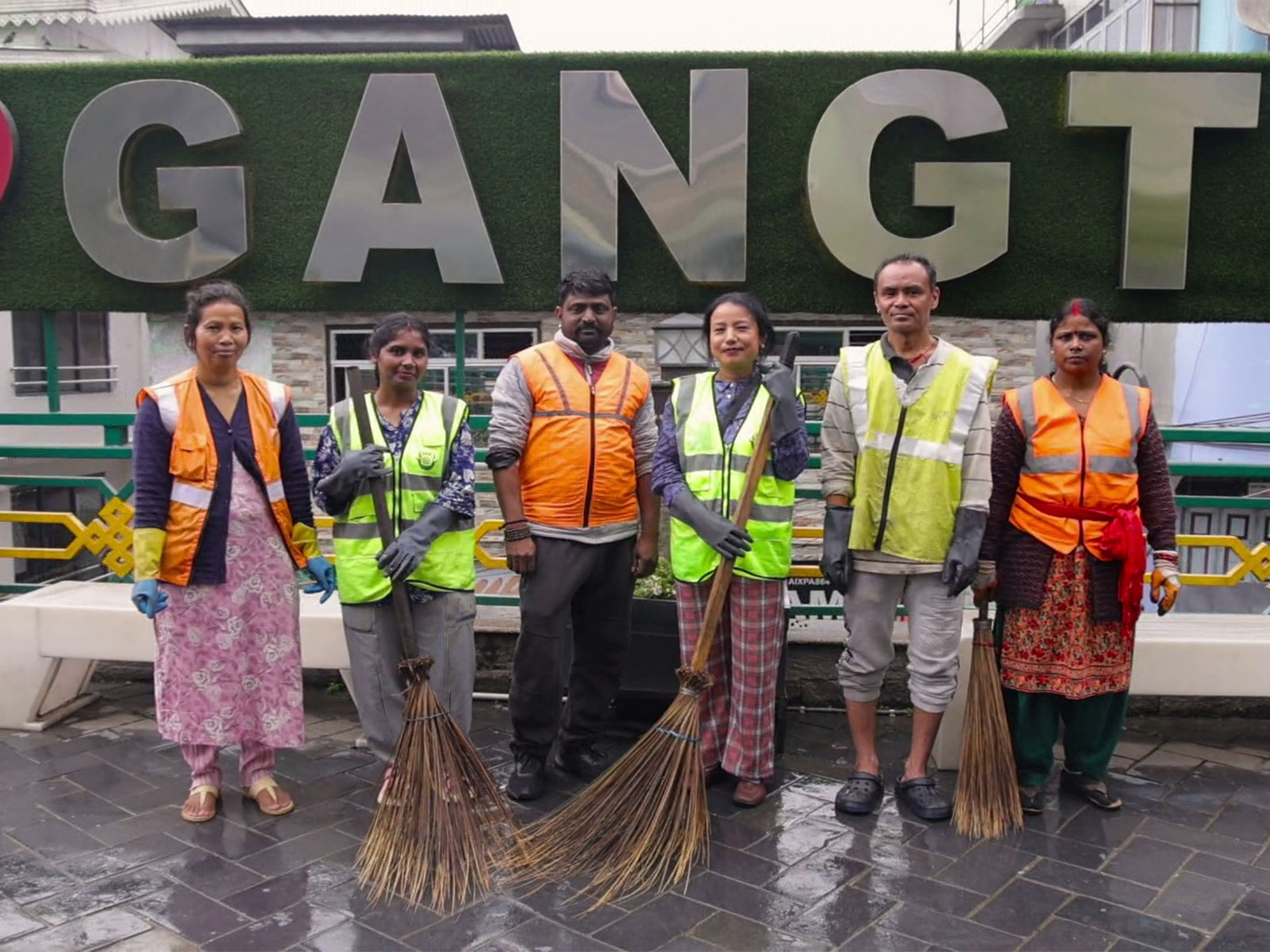 Visual from the streets of Gangtok (Photo/ANI) Visual from the streets of Gangtok (Photo/ANI)
