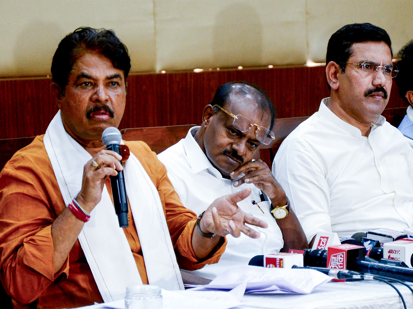 Karnataka State President BY Vijayendra, Leader of Opposition R Ashoka (File Photo/ANI)