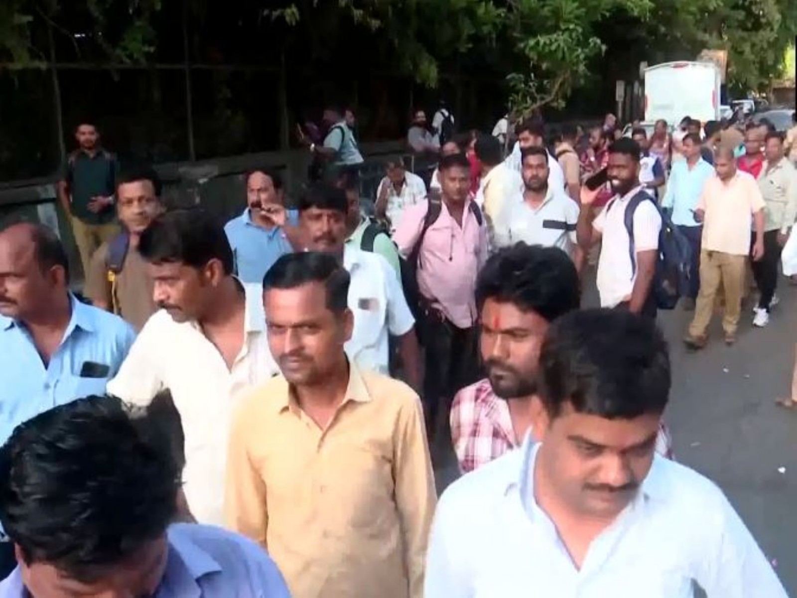 Brihanmumbai Electric Supply and Transport (BEST) bus staff stage a protest at the Dharavi depot (Photo/ANI)
