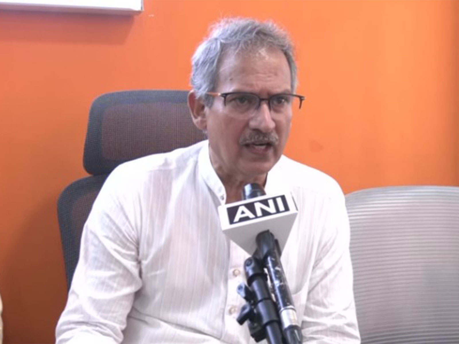 Shiv Sena (UBT) leader Anil Desai (Photo/ANI) Shiv Sena (UBT) leader Anil Desai (Photo/ANI)
