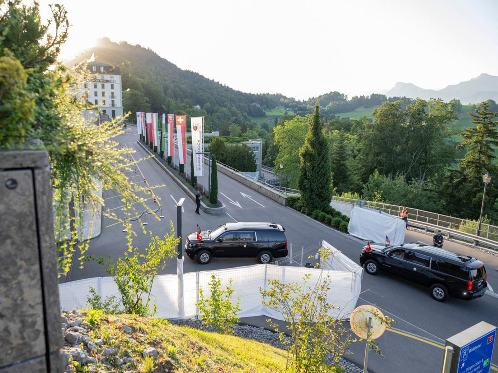 US delegation on its way to Bürgenstock (Photo/X@SwissMFA)