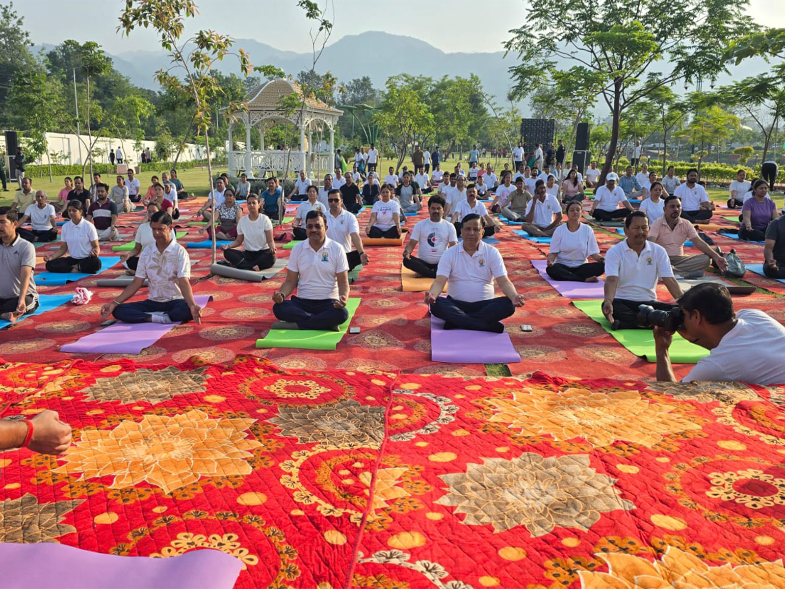 People participated in a mass yoga session at City Forest Park in Dehradun (Photo/UK CMO)