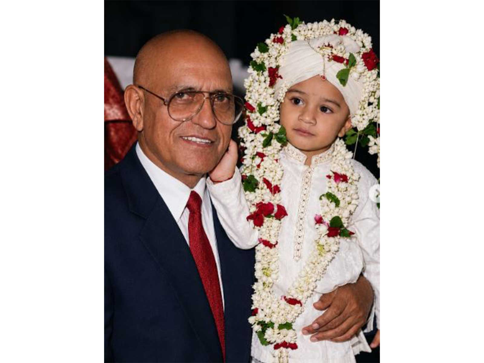 Late actor Amrish Puri with his grandson Vardhan (Image source: Vardhan's Instagram) Late actor Amrish Puri with his grandson Vardhan (Image source: Vardhan's Instagram)