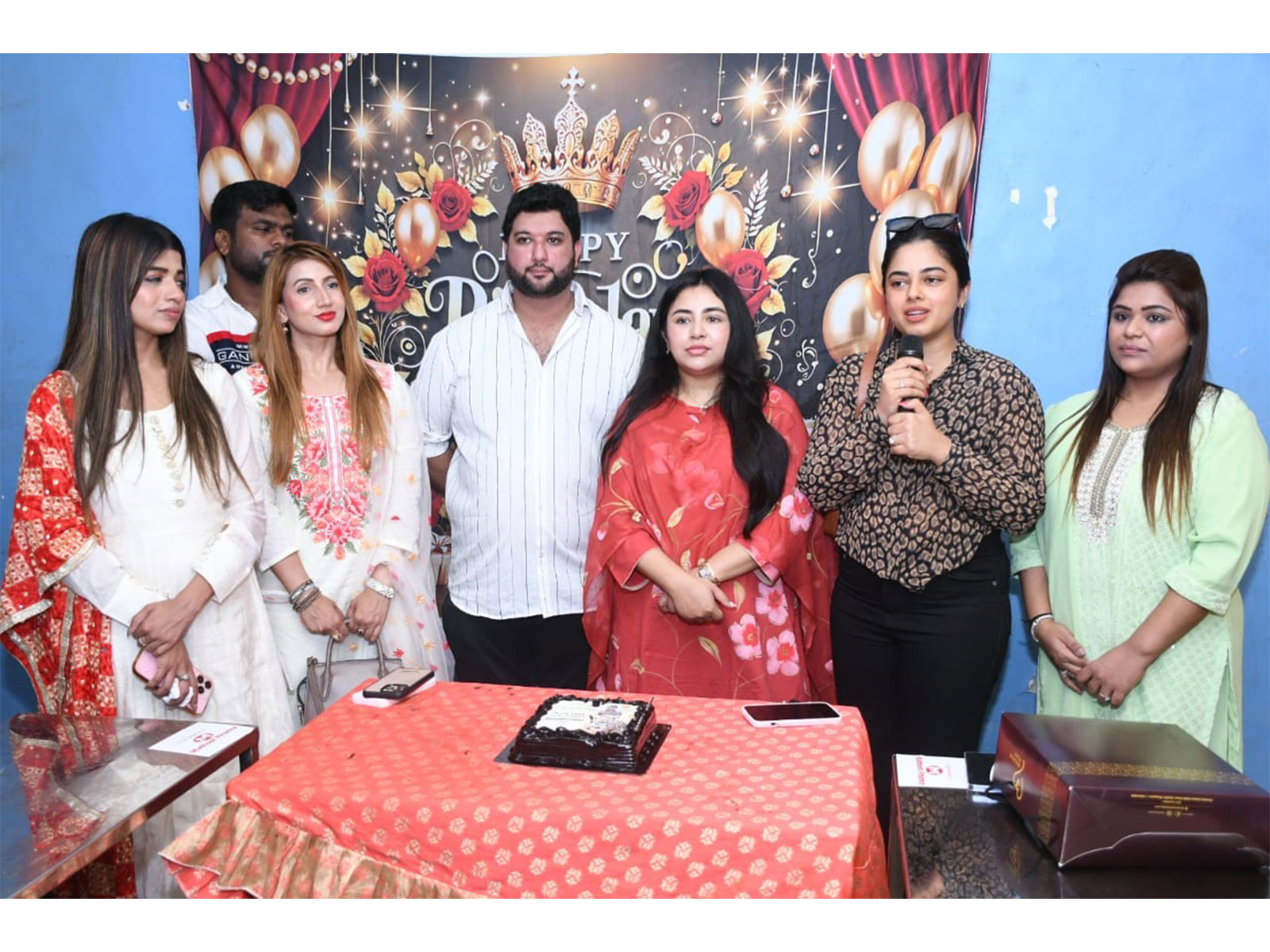 Youth Congress Leader Nikhil Ruparel Celebrates Birthday with Food Distribution Drive for Visually Impaired Students