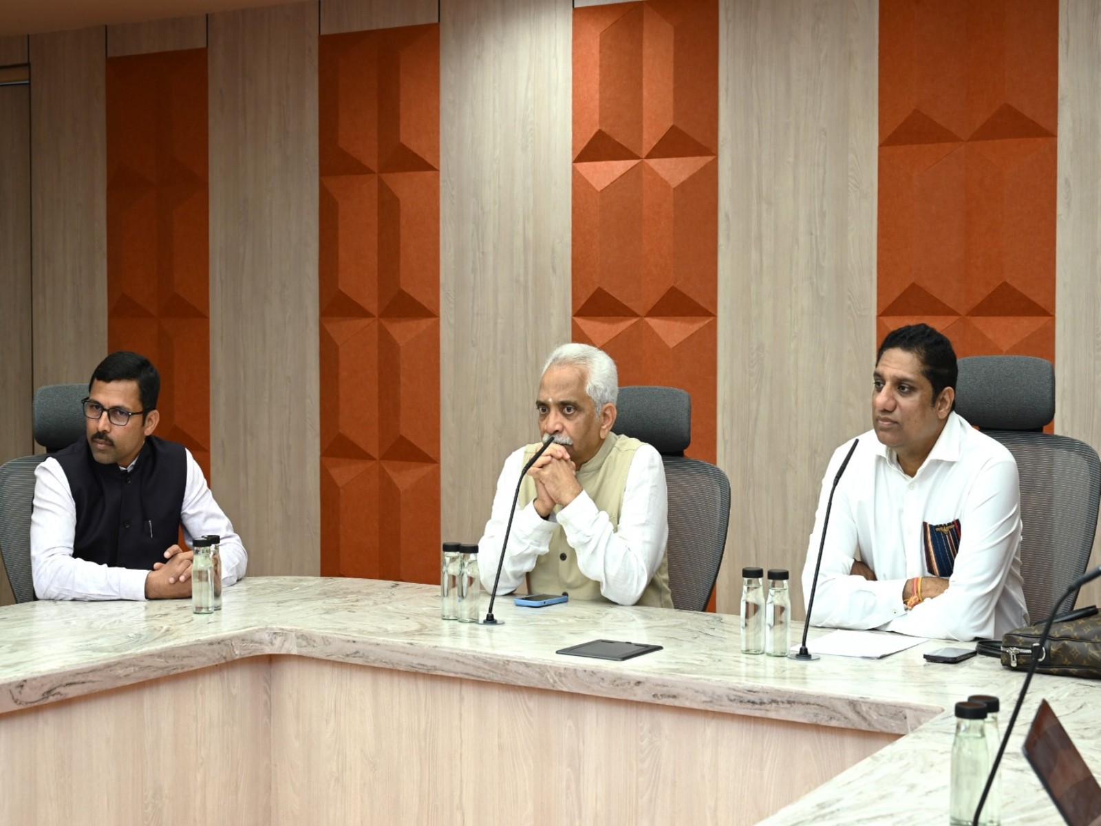 National Workshop on Sanskrit, AI and Digital Humanities National Workshop on Sanskrit, AI and Digital Humanities