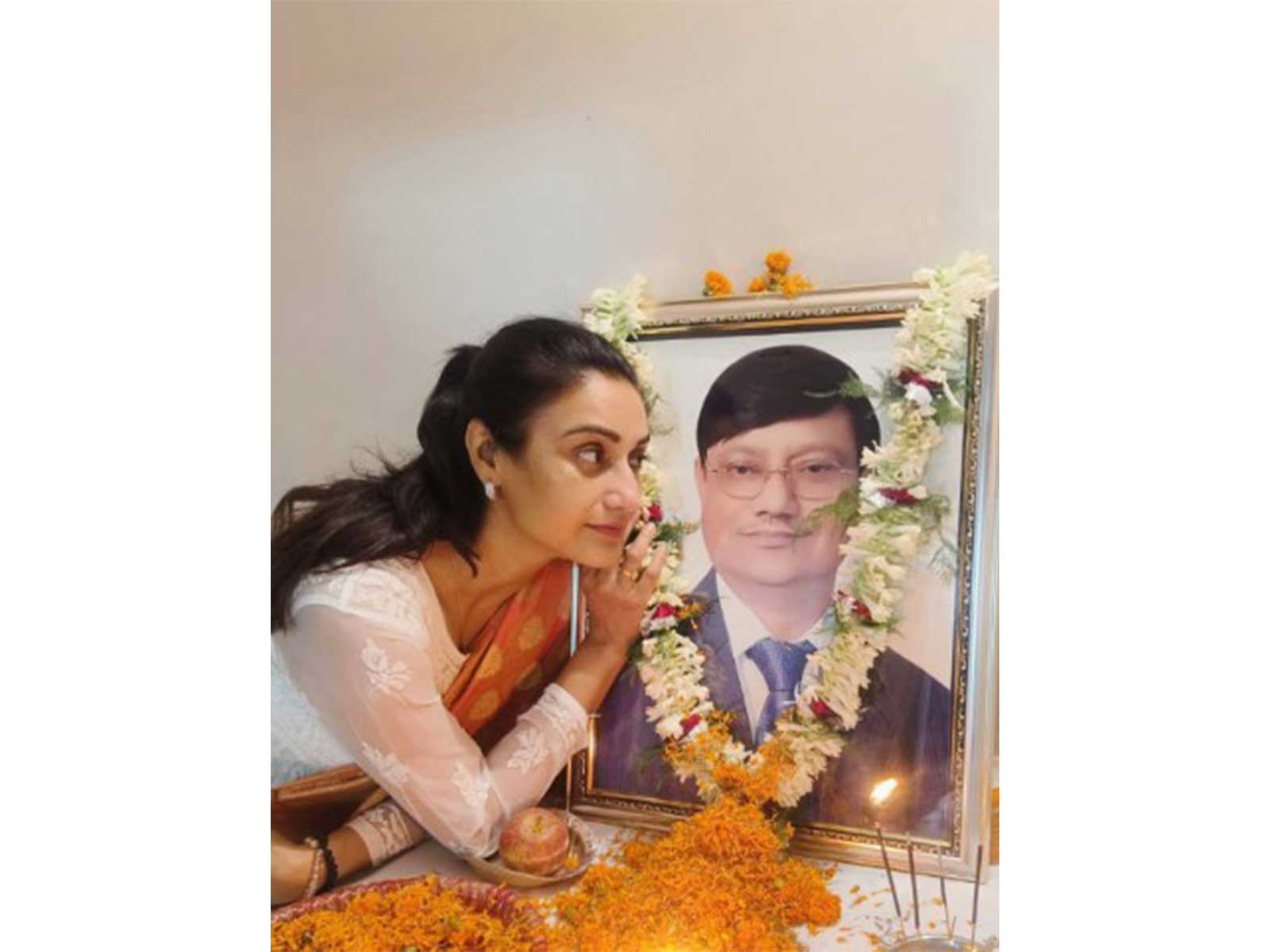 Actor Rati Pandey remembering her dad (Image source: Rati's Instagram) Actor Rati Pandey remembering her dad (Image source: Rati's Instagram)