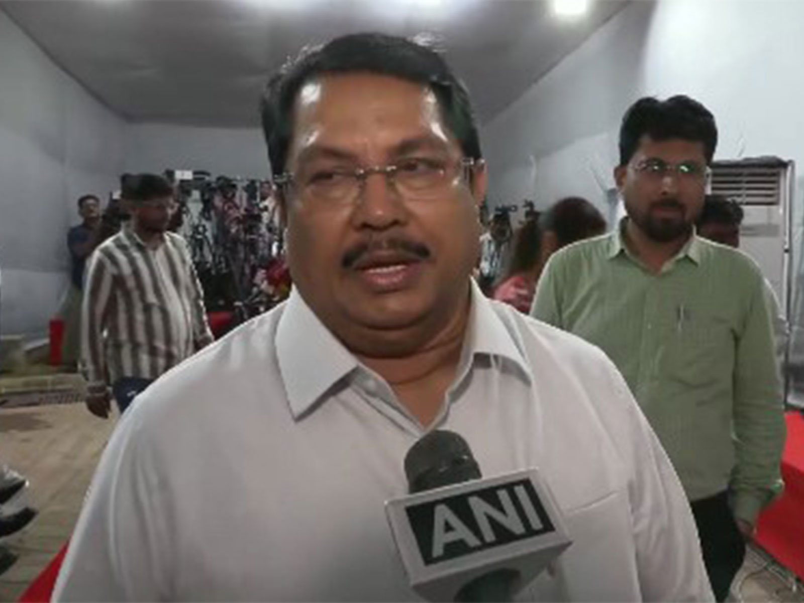 Congress MLA Vijay Wadettiwar (Photo/ANI)