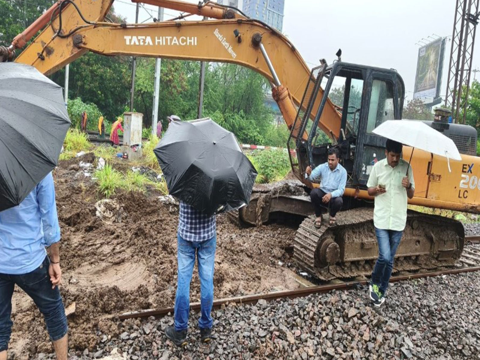 Track damage at Trans Harbour line in Mumbai (Photo/Central Railway) Track damage at Trans Harbour line in Mumbai (Photo/Central Railway)