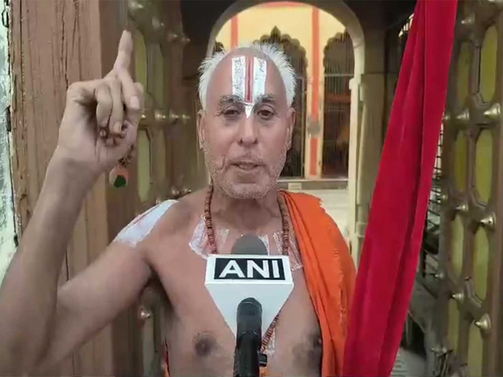 Spiritual Orator, Karpatri Maharaj (Photo/ANI)
