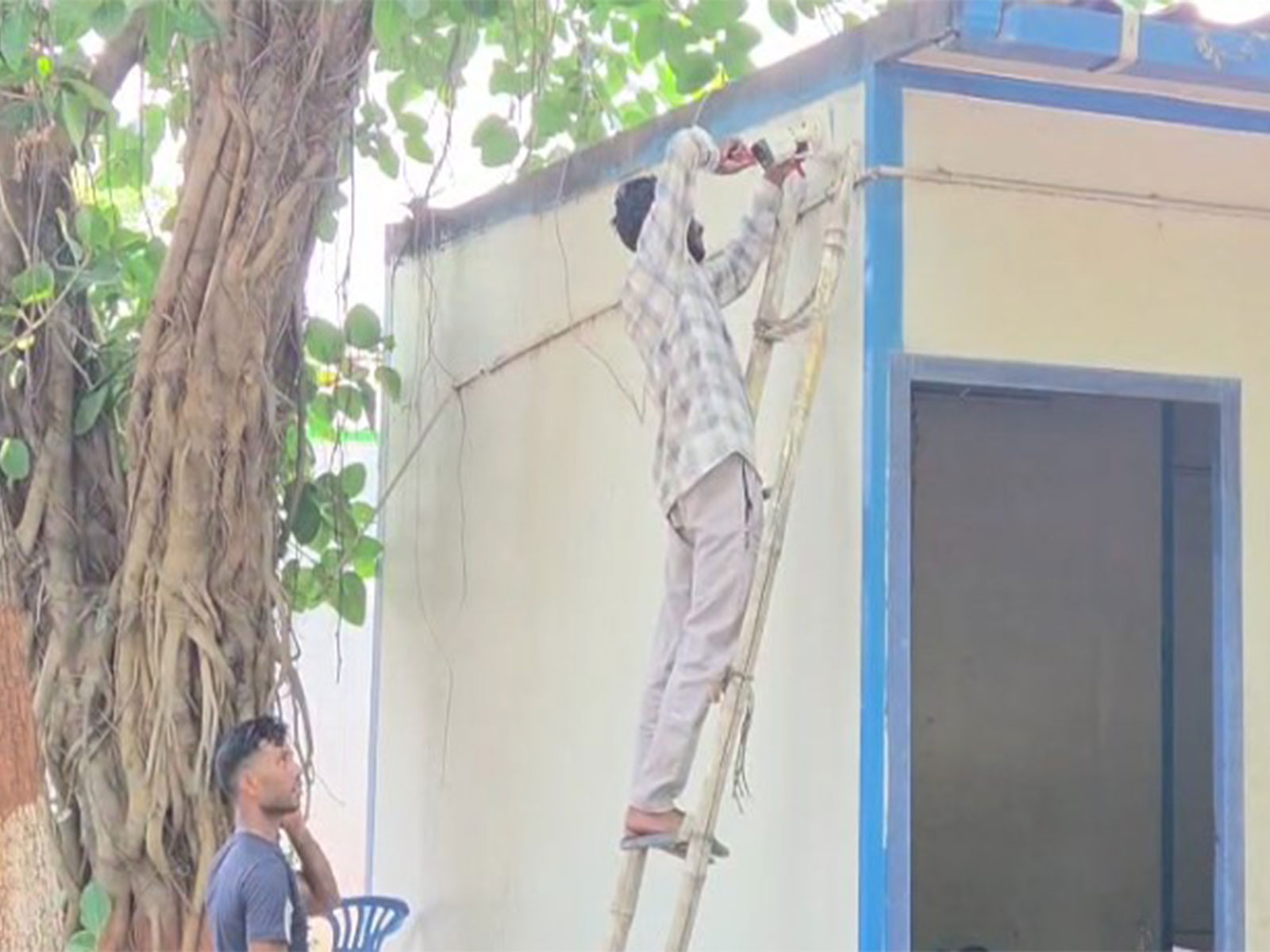 CCTV cameras removed from outside Rabri Devi's residence (Photo/ANI)