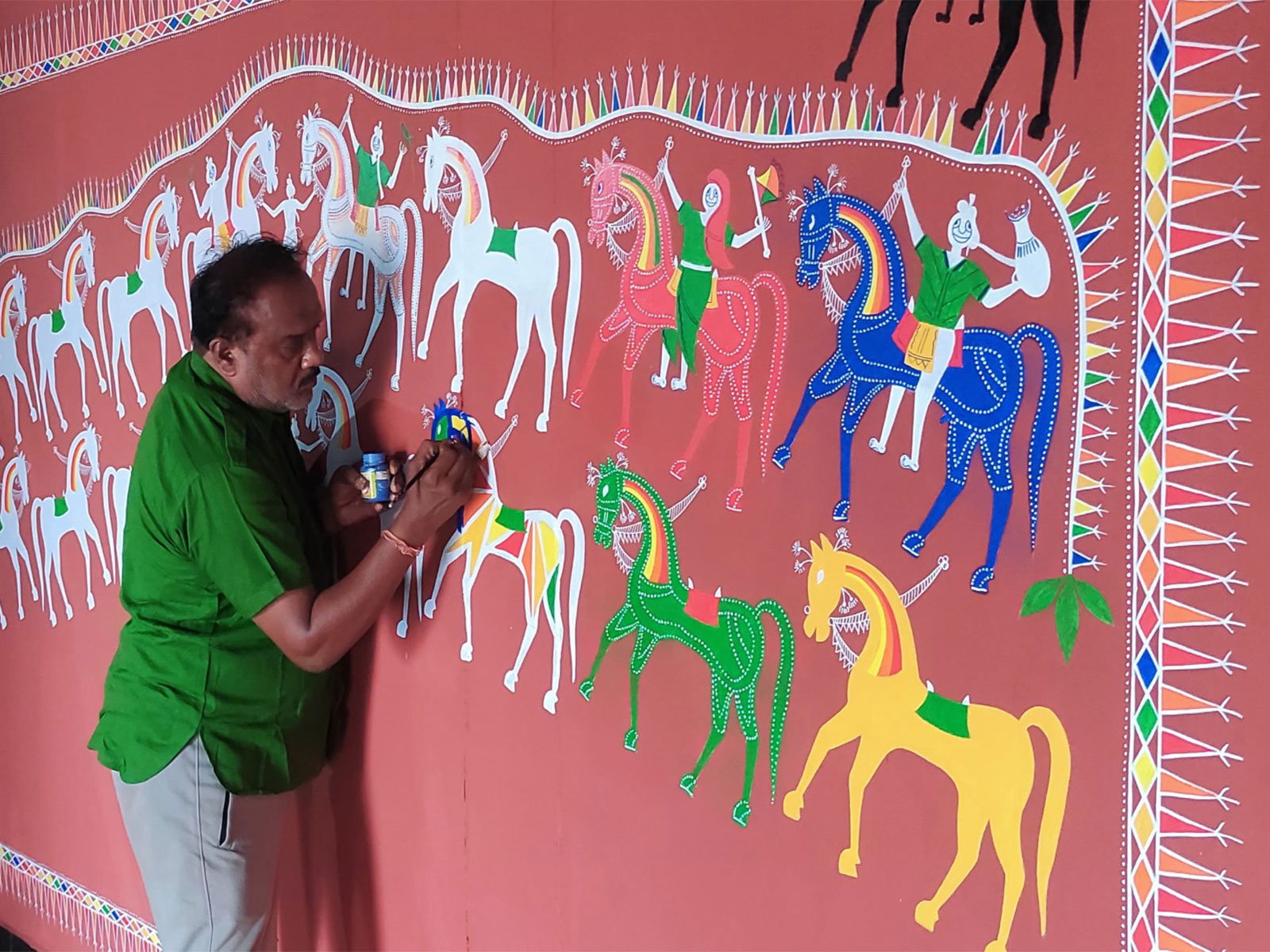 GI-tagged Pithora Art (Photo/Gujarat CMO)
