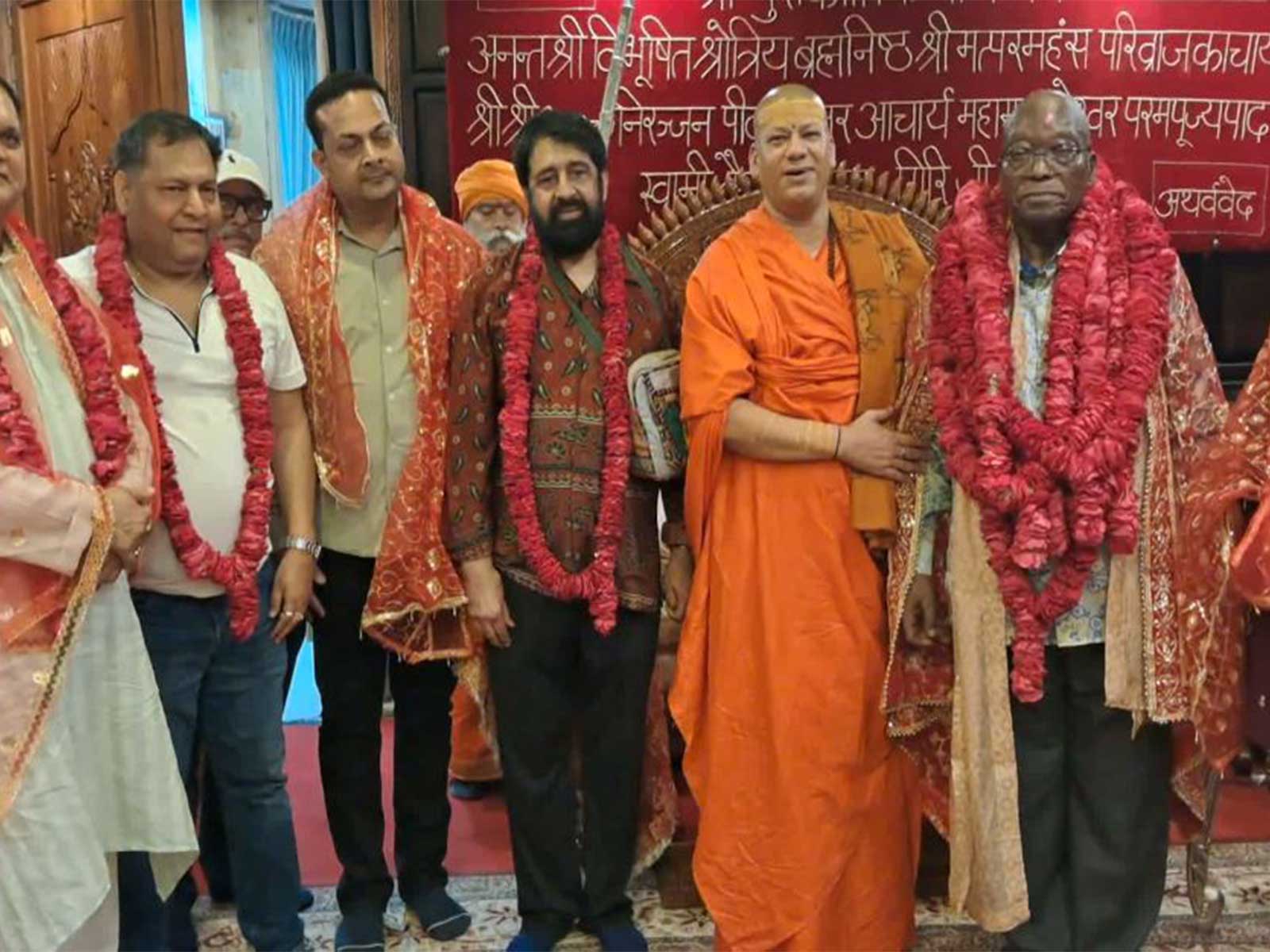 Former South African President Jacob Zuma offers prayers at Dakshin Kali temple in Haridwar (Photo/ ANI)