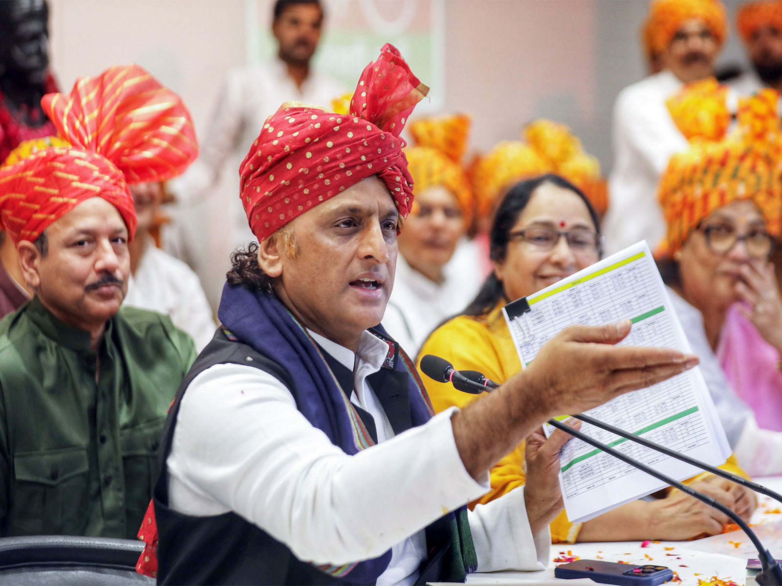 Samajwadi Party chief Akhilesh Yadav (File Photo/ANI) Samajwadi Party chief Akhilesh Yadav (File Photo/ANI)
