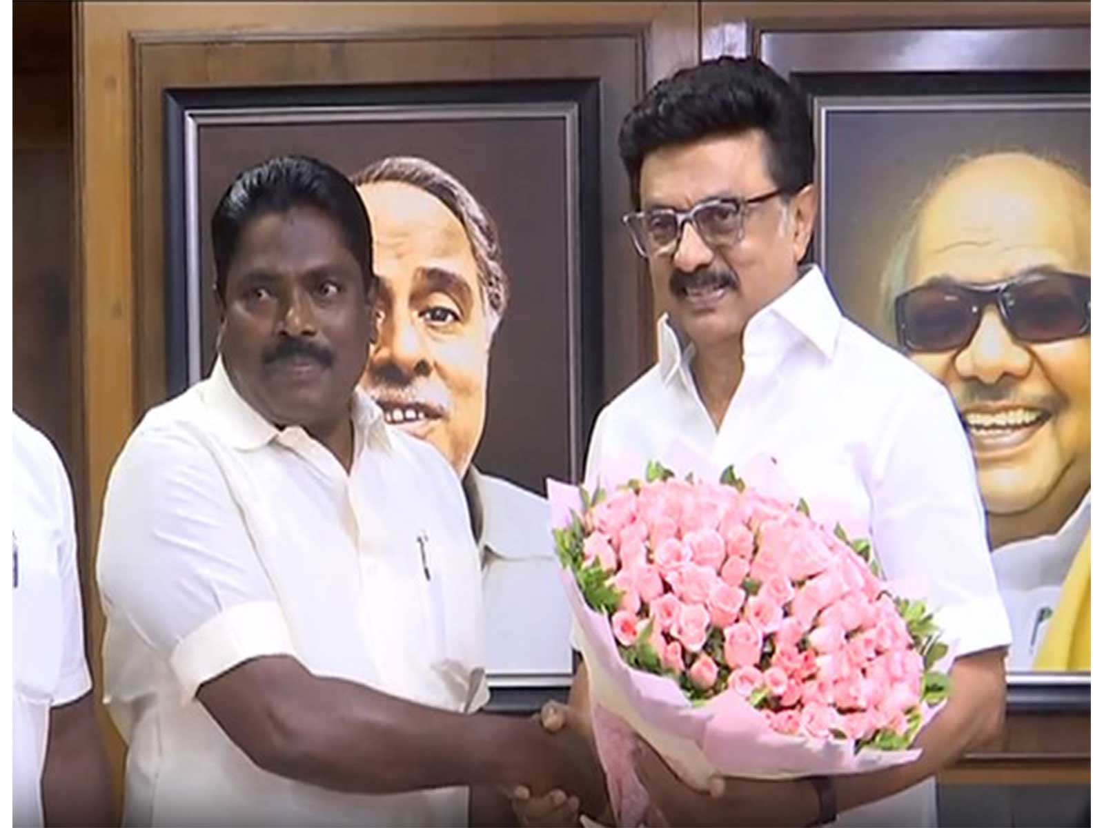 Former AIADMK minister Benjamin with MK Stalin (Photo/ANI)