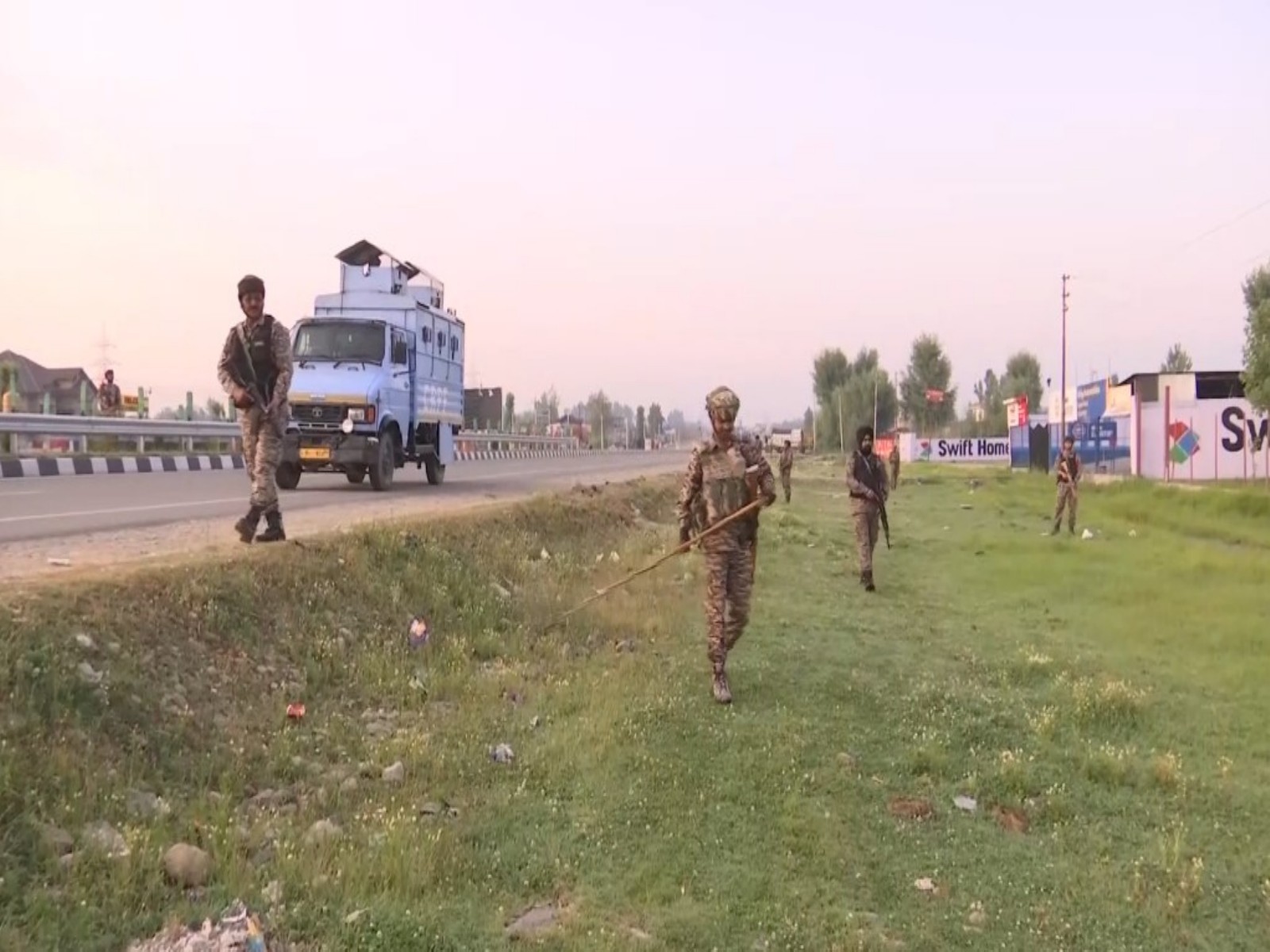Security forces intensify road opening operations (Photo/ANI)