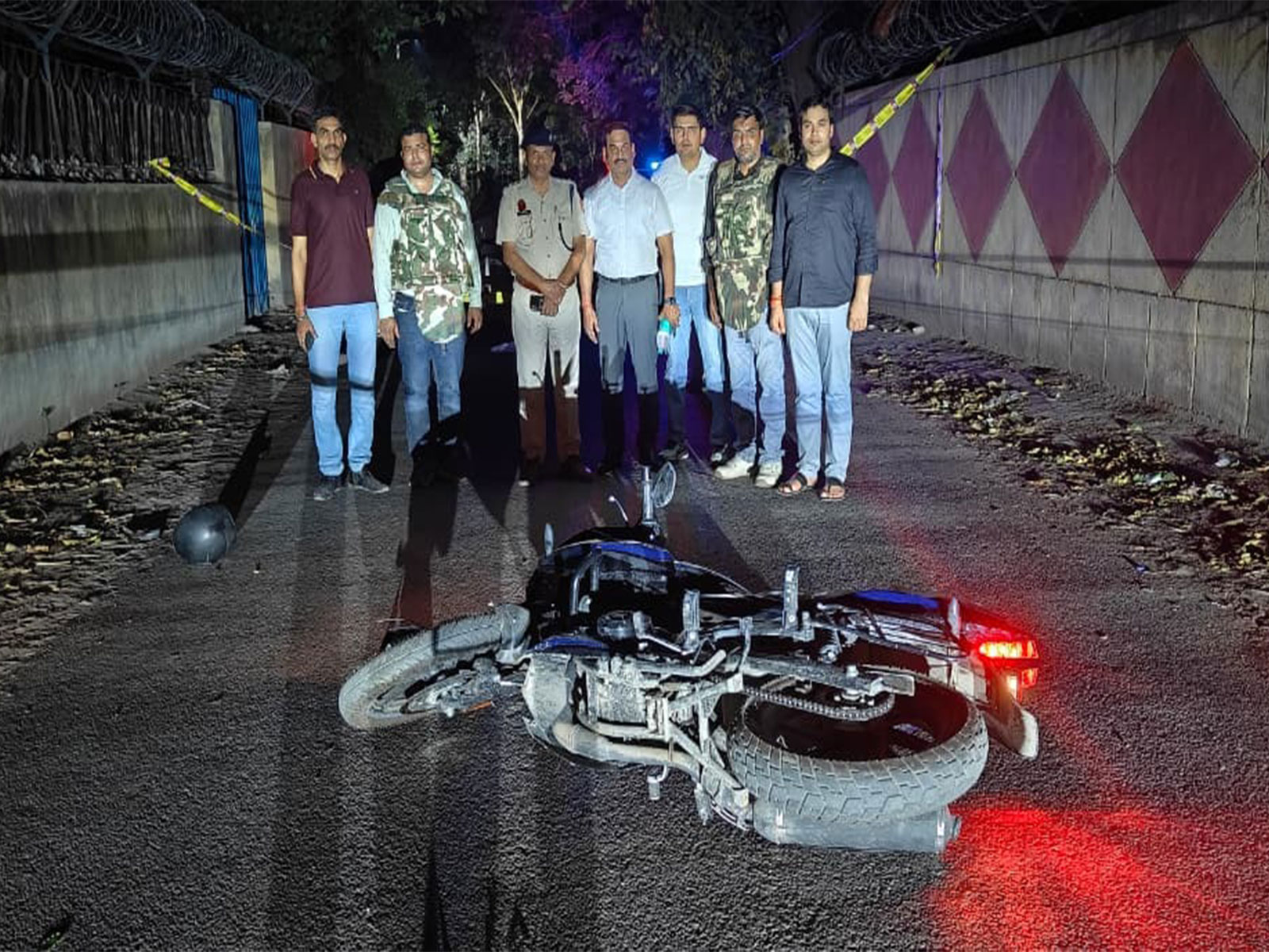 Two wanted criminals injured in encounter with Delhi Police (Photo/Delhi Police) Two wanted criminals injured in encounter with Delhi Police (Photo/Delhi Police)