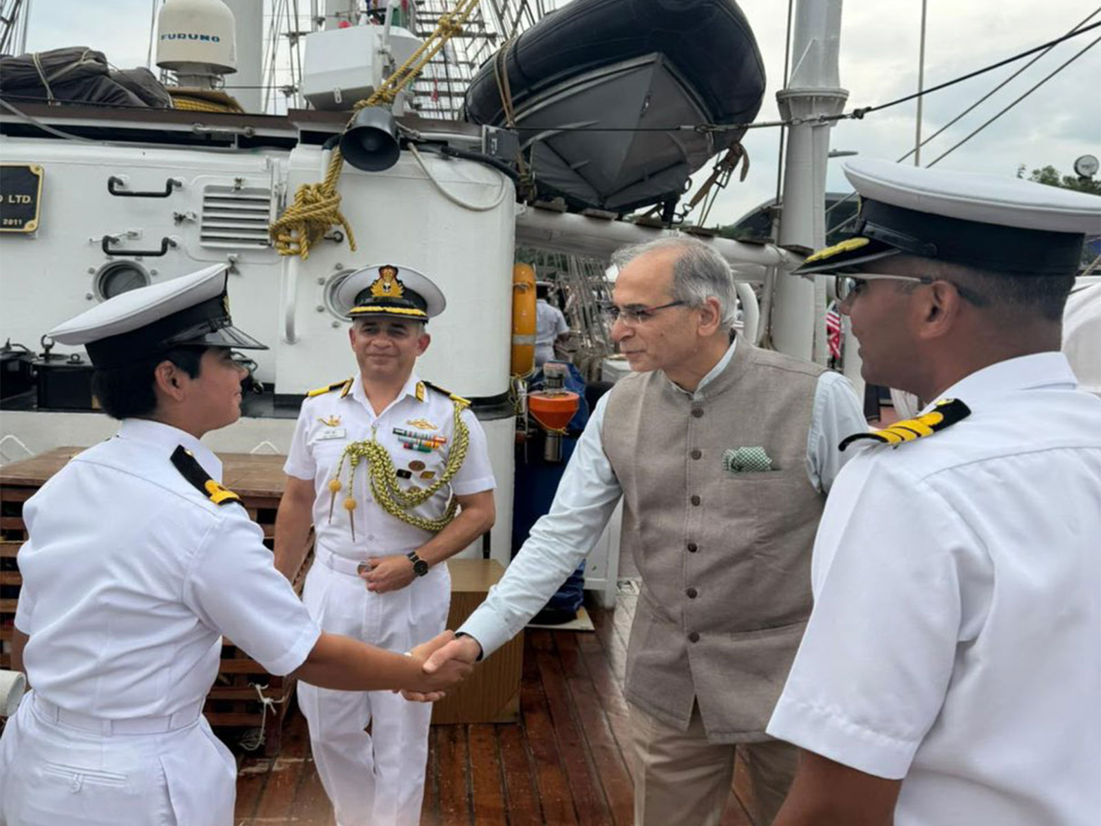 Indian Ambassador to US Vinay Kwatra visits Indian Naval Ship Sudarshini at Baltimore, Maryland (Photo/X/@IndianEmbassyUS) Indian Ambassador to US Vinay Kwatra visits Indian Naval Ship Sudarshini at Baltimore, Maryland (Photo/X/@IndianEmbassyUS)