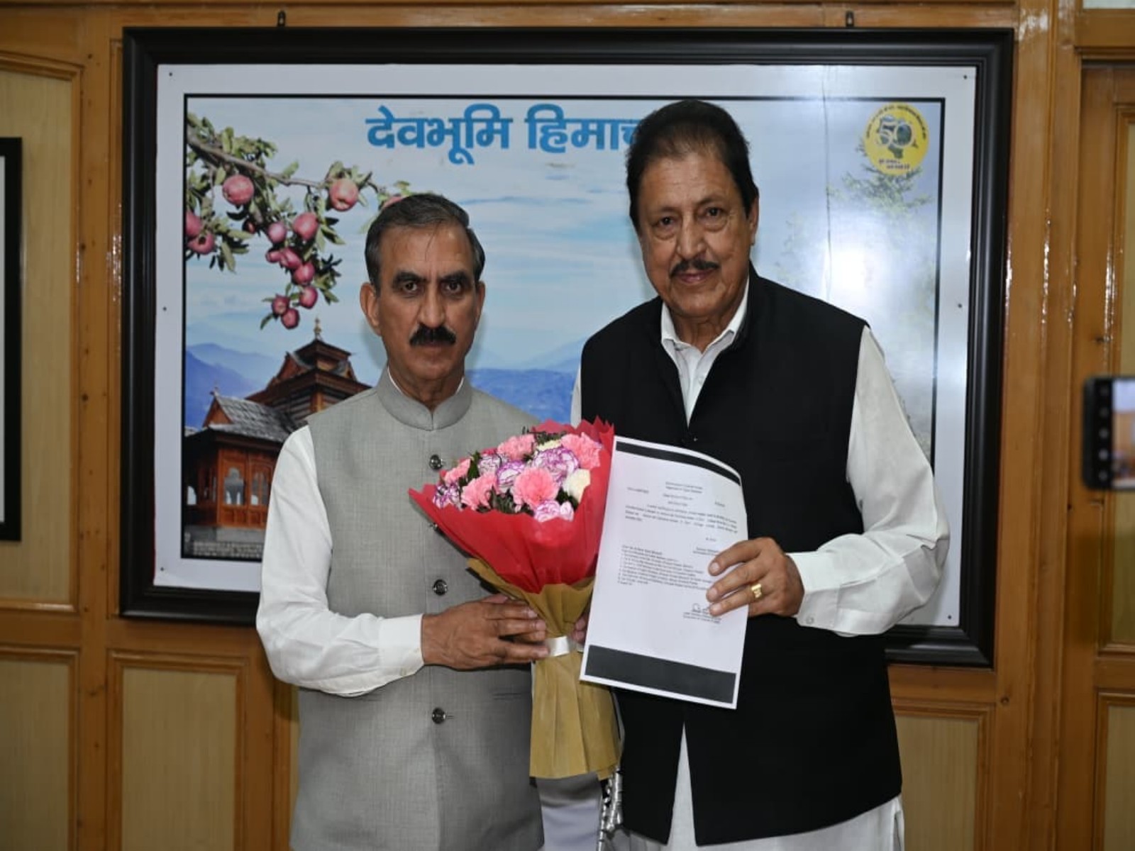 Congress leader Ram Lal Thakur with Himachal CM Sukhvinder Singh Sukhu (Photo/X@SukhuSukhvinder)