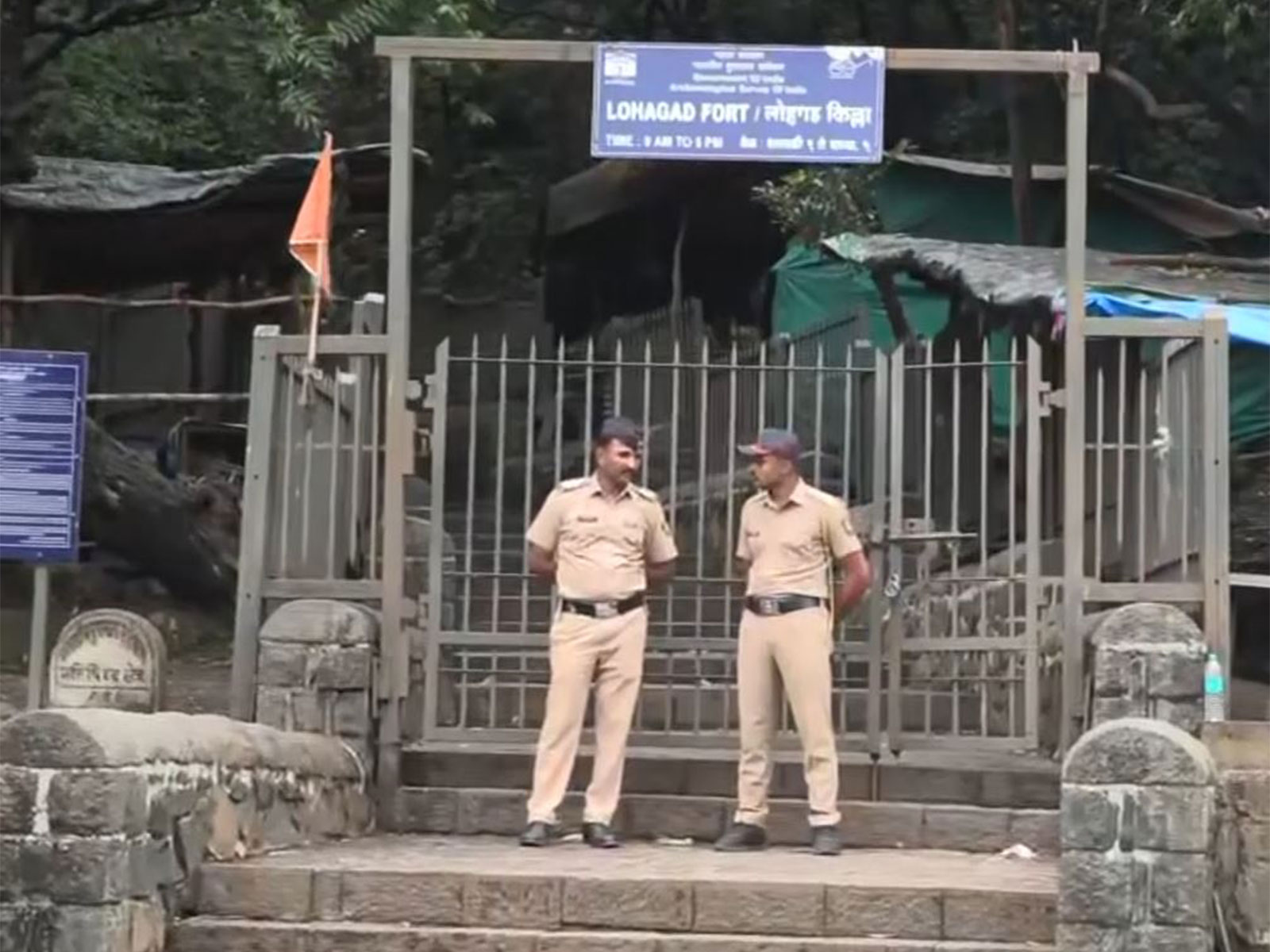 Lonavala Police closes off Lohagad Fort in Maharashtra as the investigation into the Ketan Agarwal murder case continues (Photo/ANI) Lonavala Police closes off Lohagad Fort in Maharashtra as the investigation into the Ketan Agarwal murder case continues (Photo/ANI)