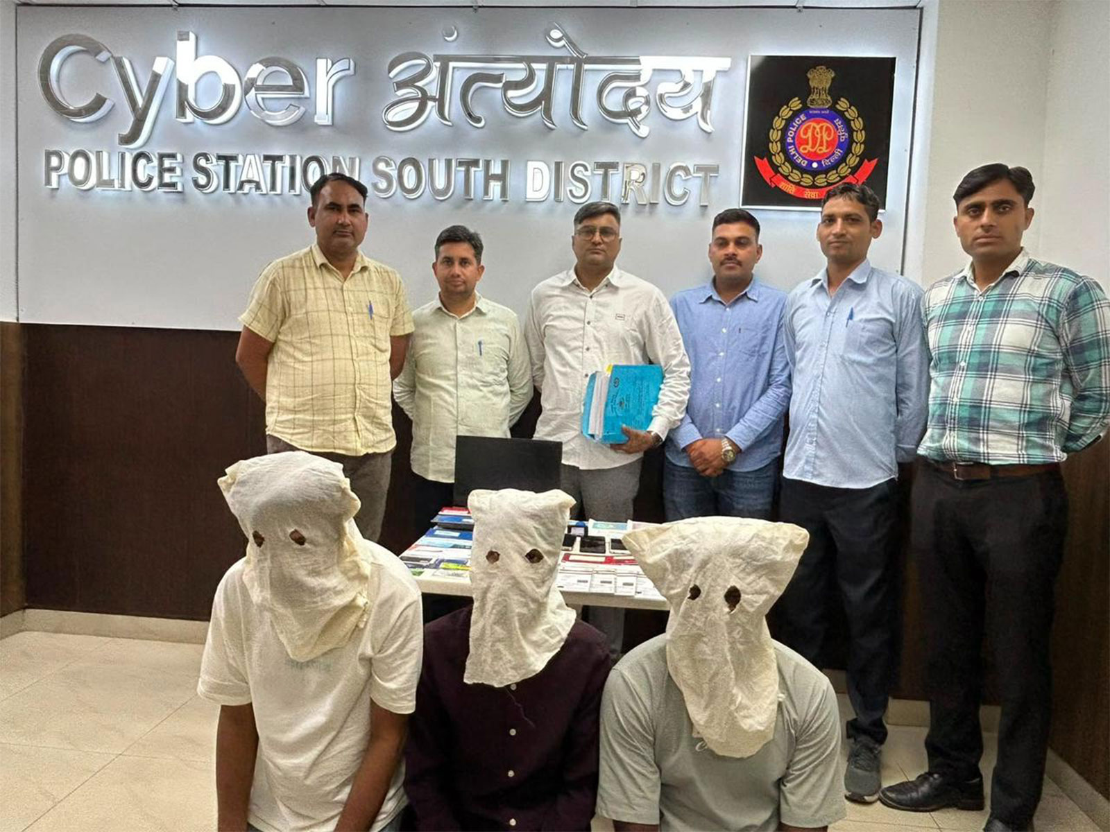 Delhi Police busts cyber crime racket (Photo/Delhi Police) Delhi Police busts cyber crime racket (Photo/Delhi Police)
