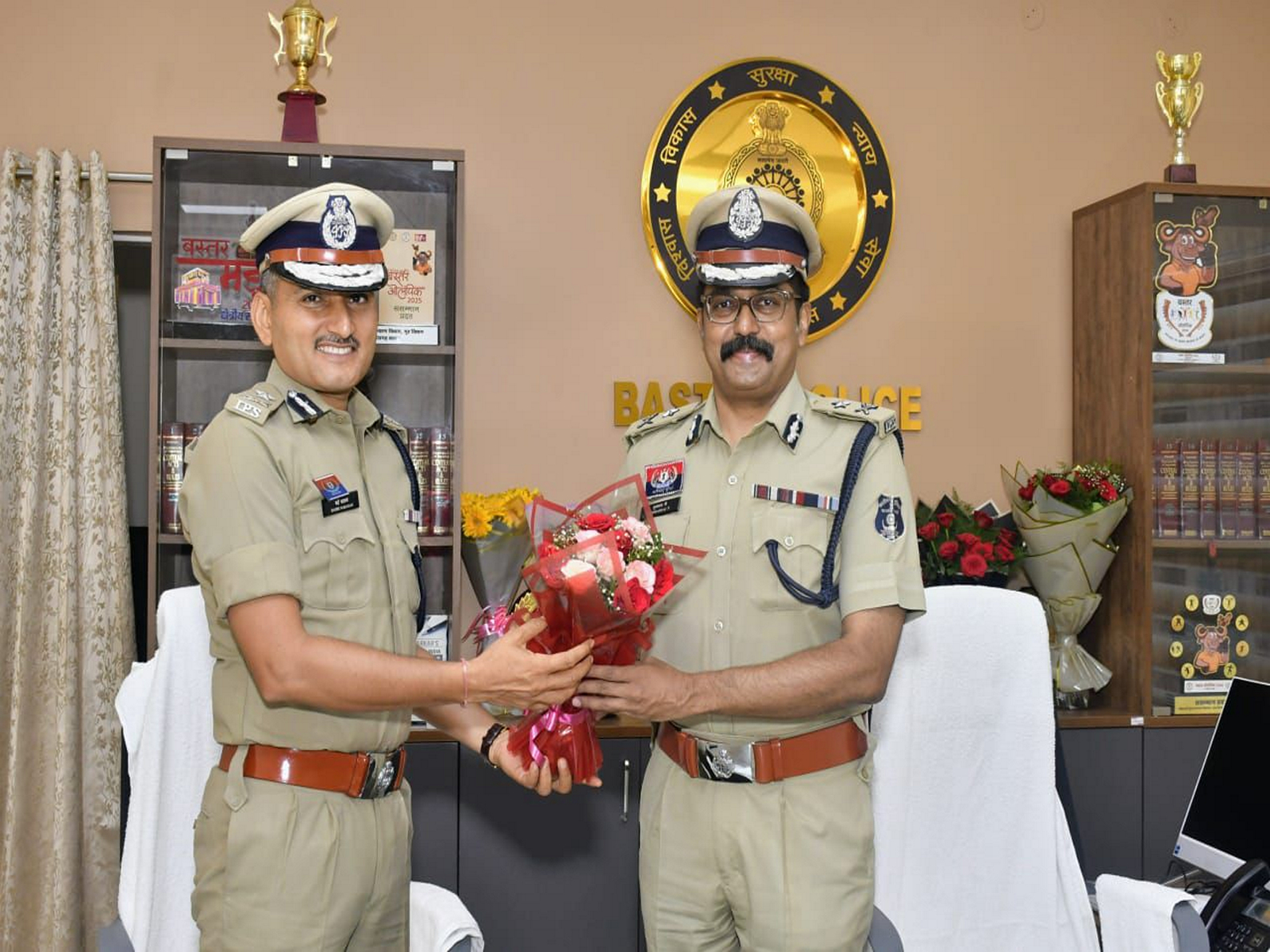 IPS BN Meena with IPS P Sundarraj (Photo/ANI)