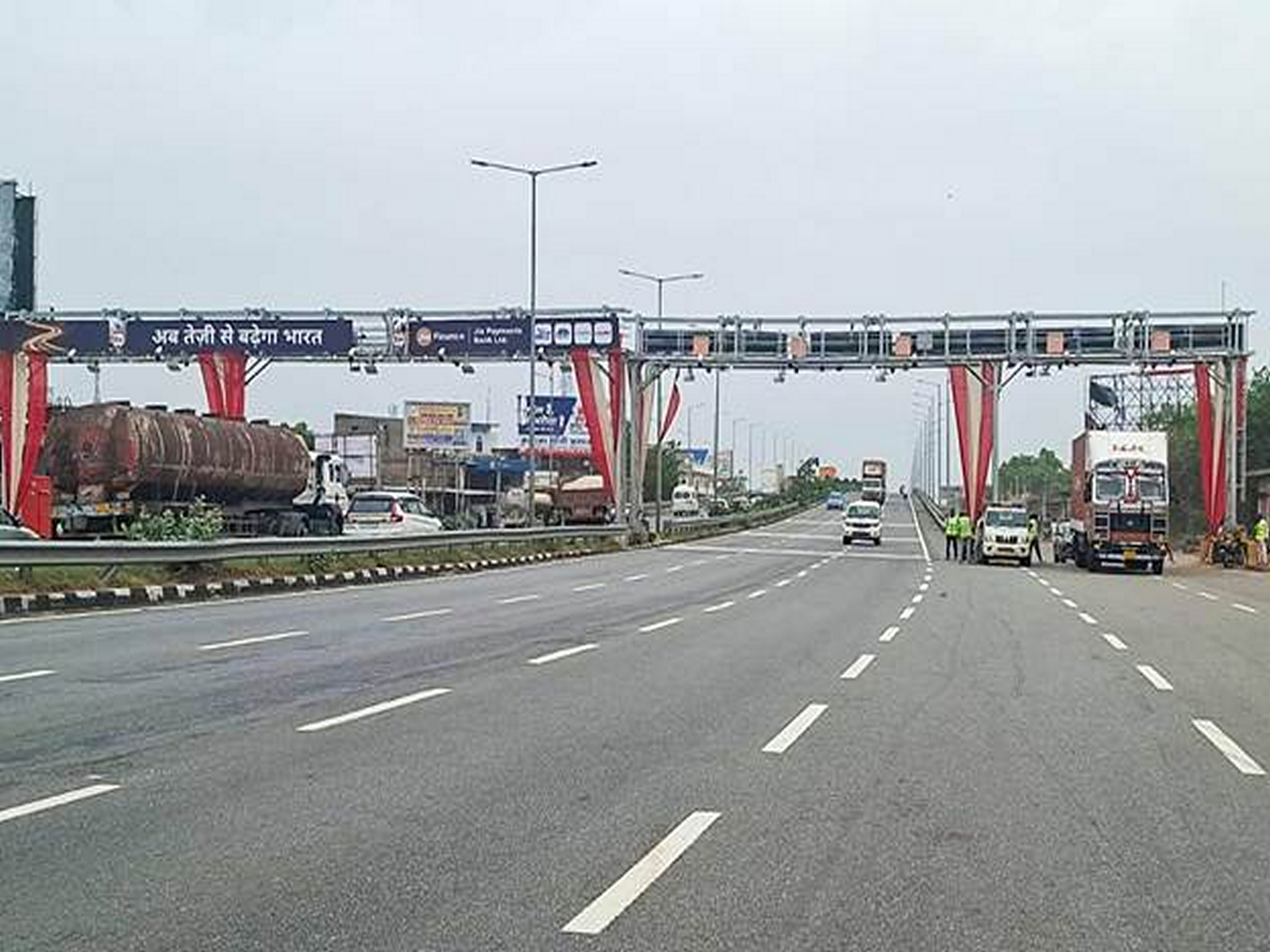 Multi-Lane Free Flow toll (Photo/Ministry of Road Transport & Highways)