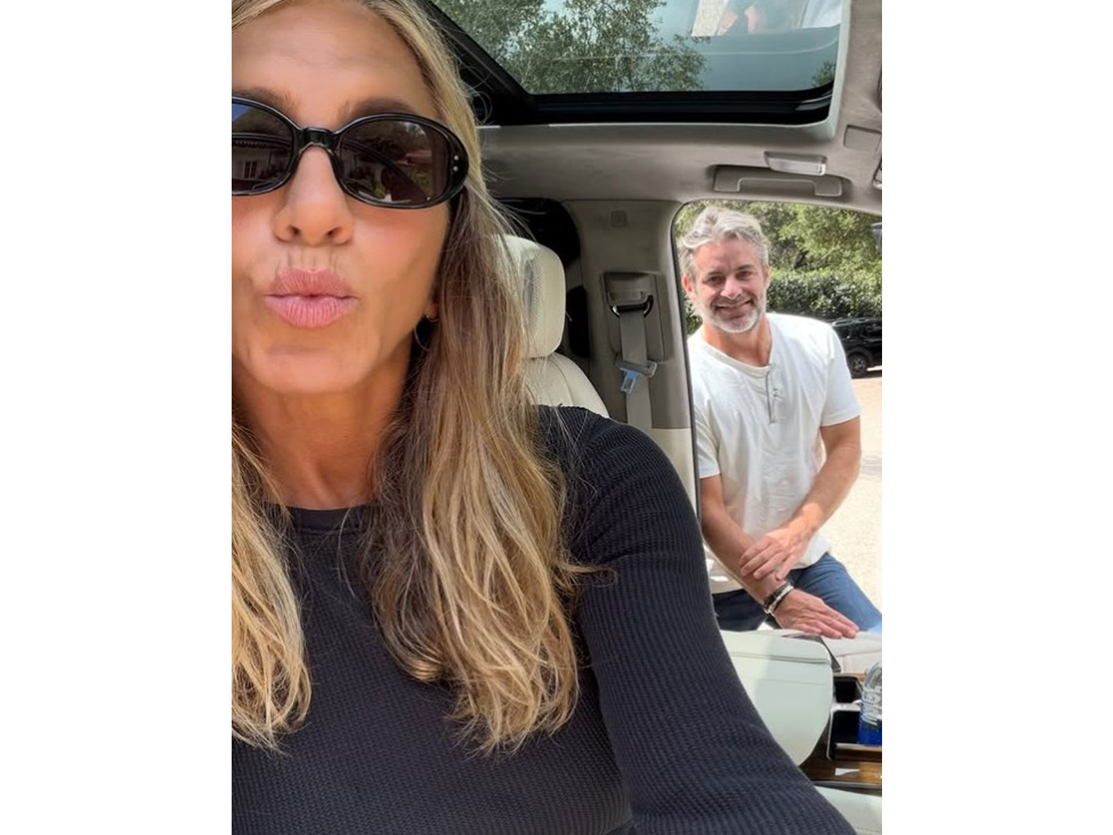Jennifer Aniston, Jim Curtis (Photo/instagram/@jenniferaniston)