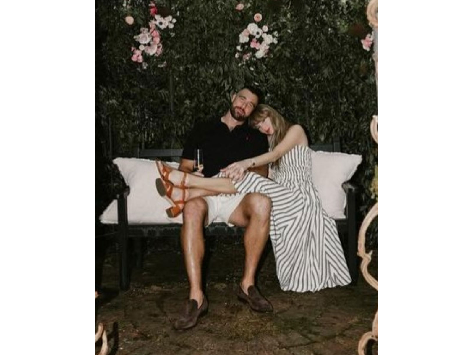 Taylor Swift, Travis Kelce (Photo/Instagram@taylorswift) Taylor Swift, Travis Kelce (Photo/Instagram@taylorswift)