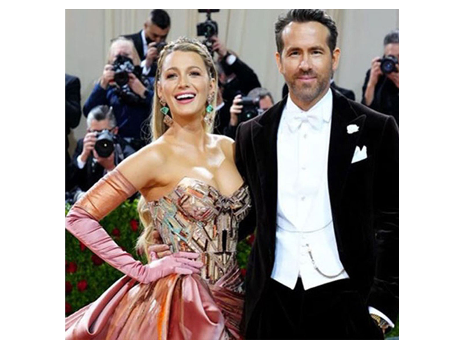 Blake Lively, Ryan Reynolds (Photo/Instagram/@vancityreynolds)