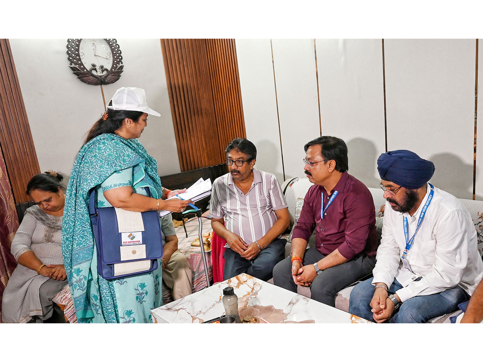 Door-to-Door enumeration drive for SIR in New Delhi (File Photo/ANI)