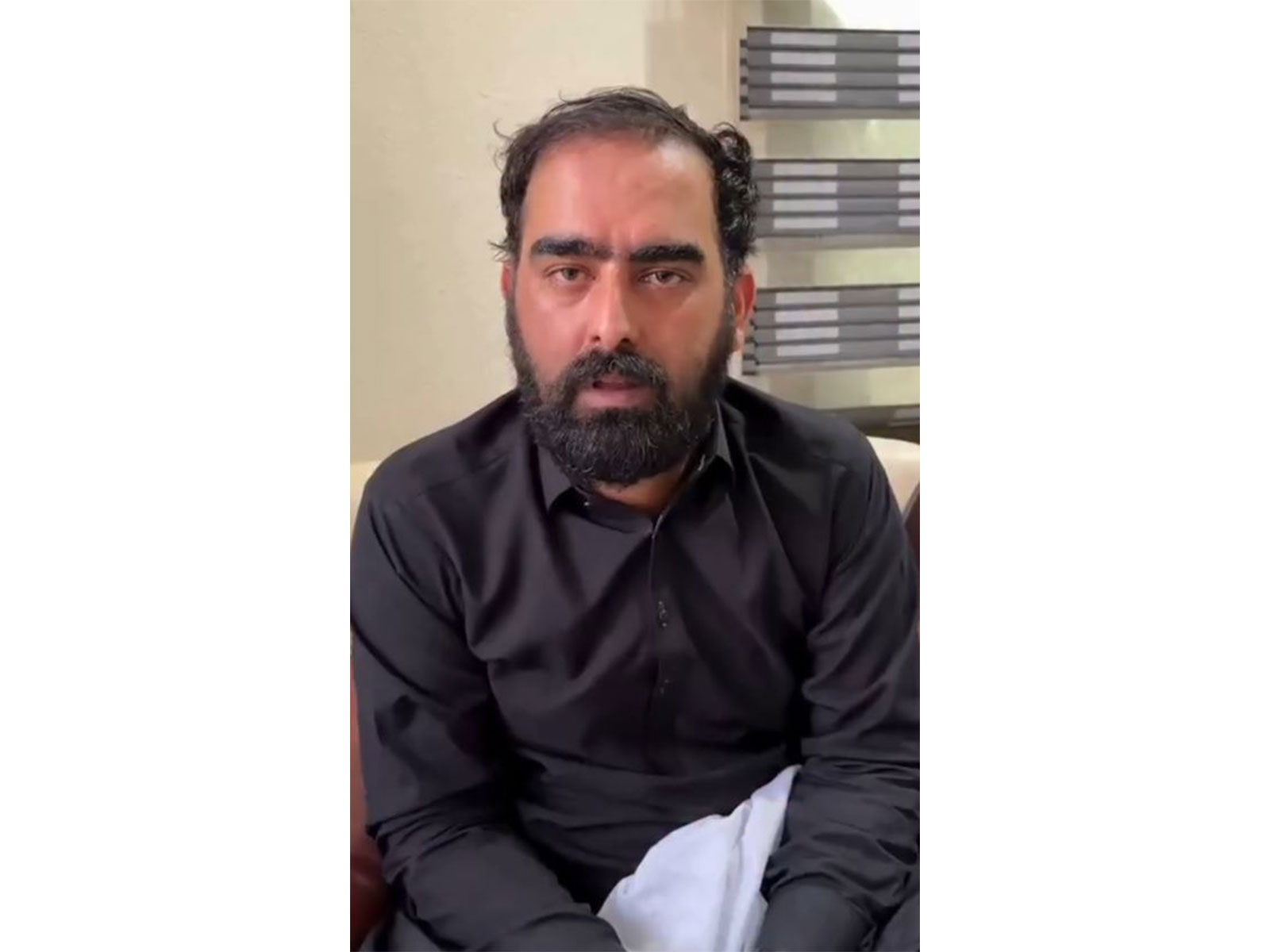 Sardar Aman Khan , Core Member Awami Action Committee (Photo/Screengrab of Viral Video) Sardar Aman Khan , Core Member Awami Action Committee (Photo/Screengrab of Viral Video)