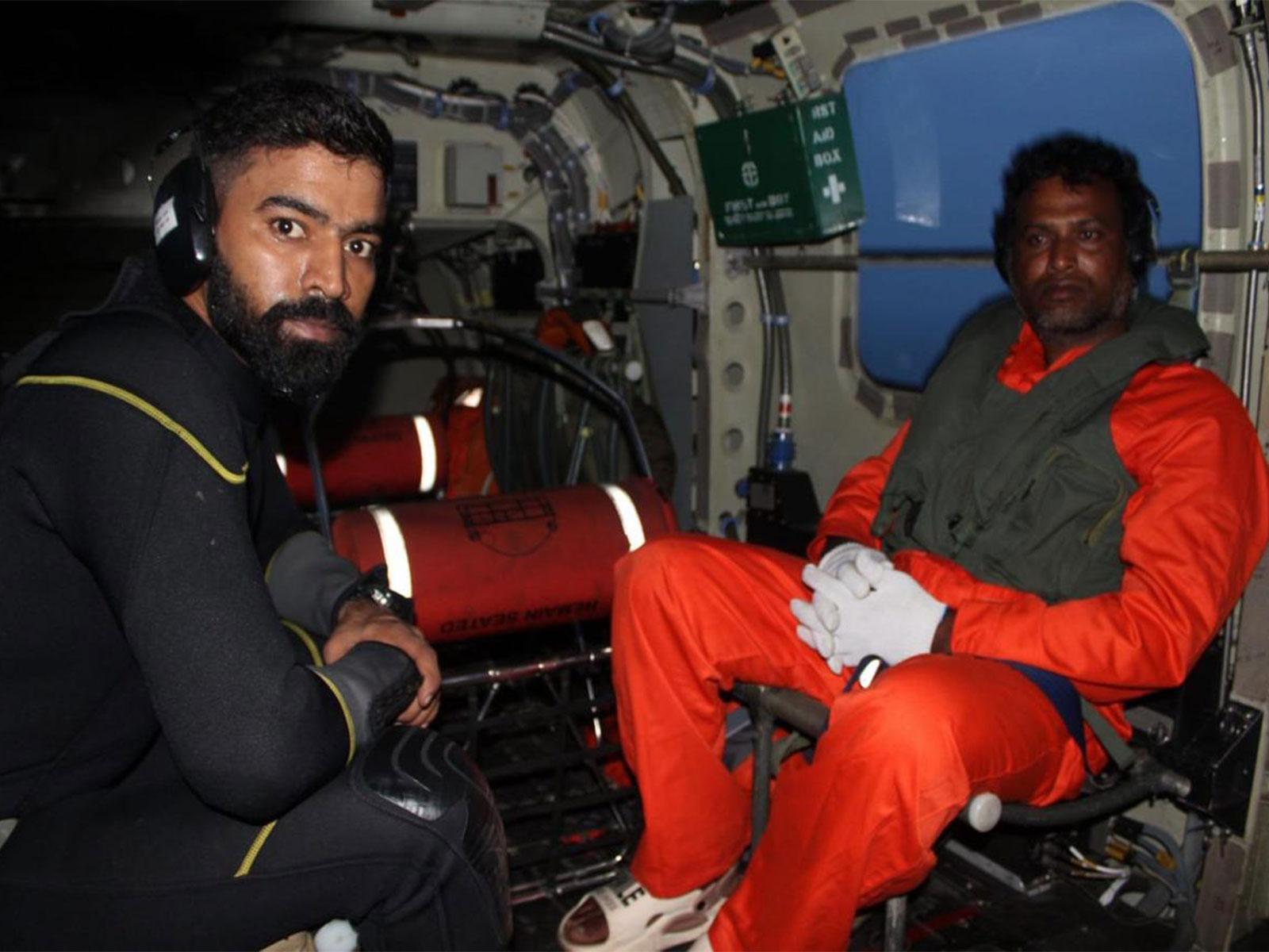 Indian Navy evacuates stranded fisherman off VIsakhapatnam coast (Photo/X @@IN_HQENC) Indian Navy evacuates stranded fisherman off VIsakhapatnam coast (Photo/X @@IN_HQENC)