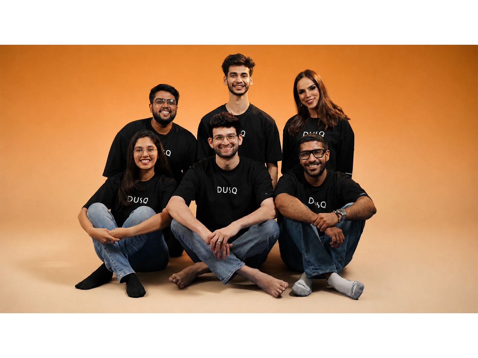 DUSQ Founders - From L-R Top row Hrithik Jaiswal, Animesh Kumar, Gursakhi Lugani, Front Row Shalmali Kadu, Dr. Siddhant Bhargava, Mitansh Khurana