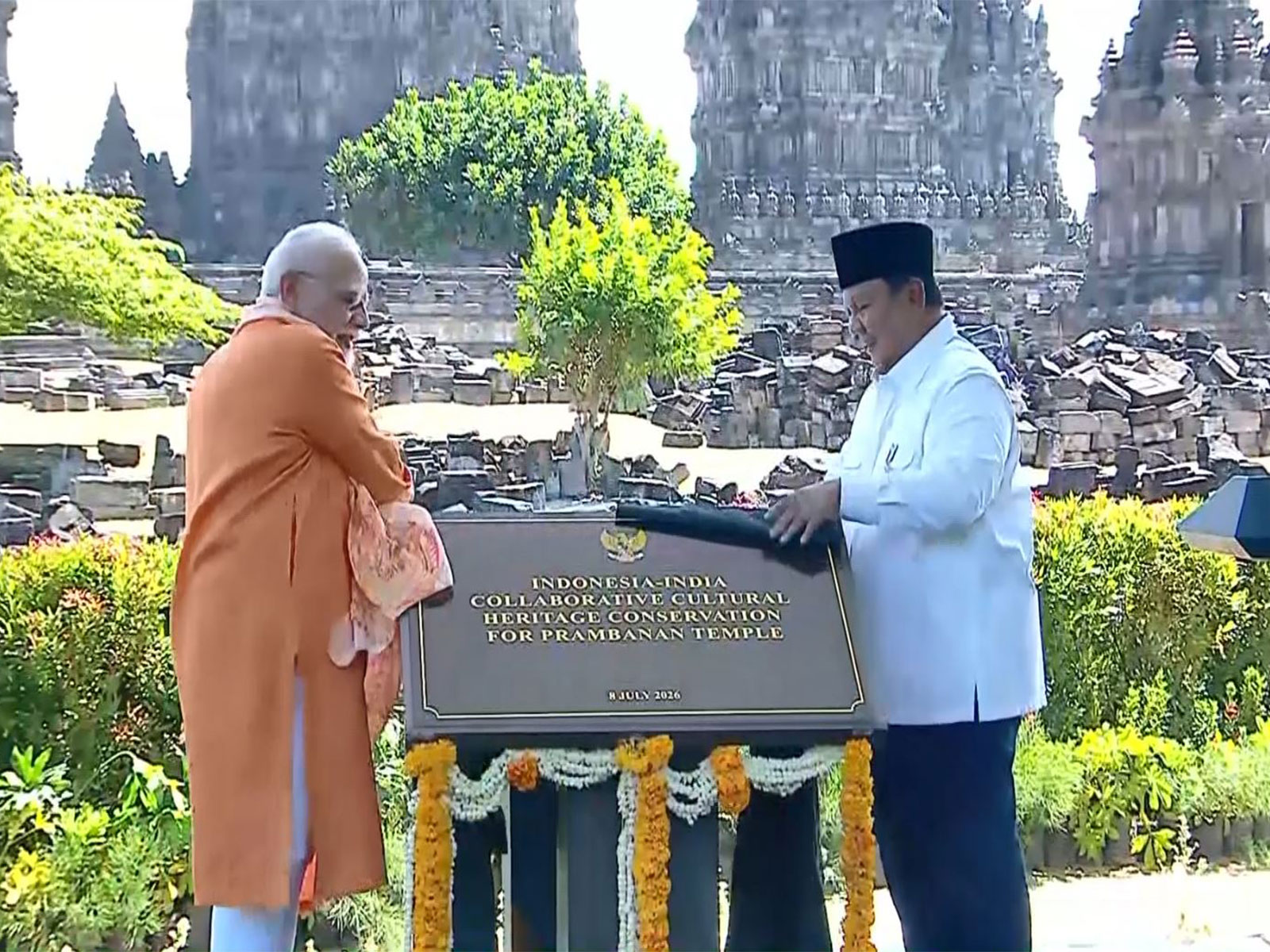 Prime Minister Narendra Modi and Indonesian President Prabowo Subianto jointly inaugurate the UNESCO World Heritage Prambanan Temple restoration project in Yogyakarta, Indonesia. (Photo: ANI/DD News)