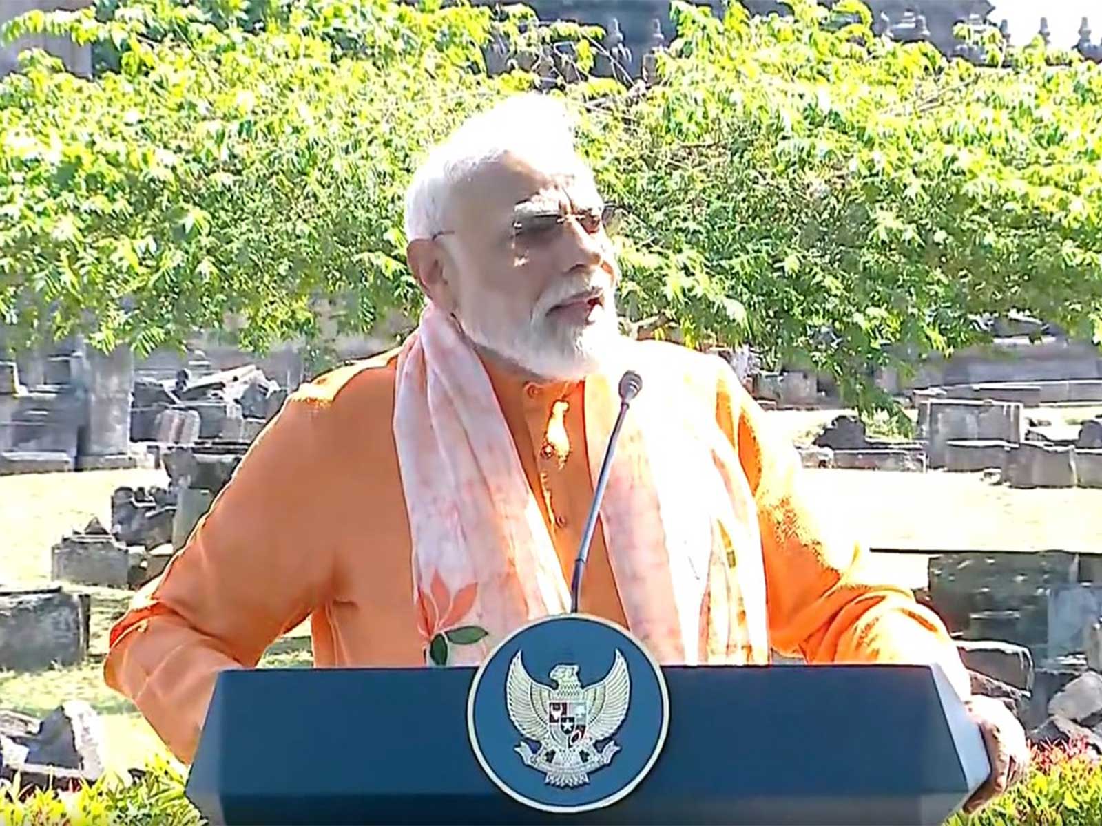 Yogyakarta: Prime Minister Narendra Modi at Prambanan Temple (Photo/ANI/DD)