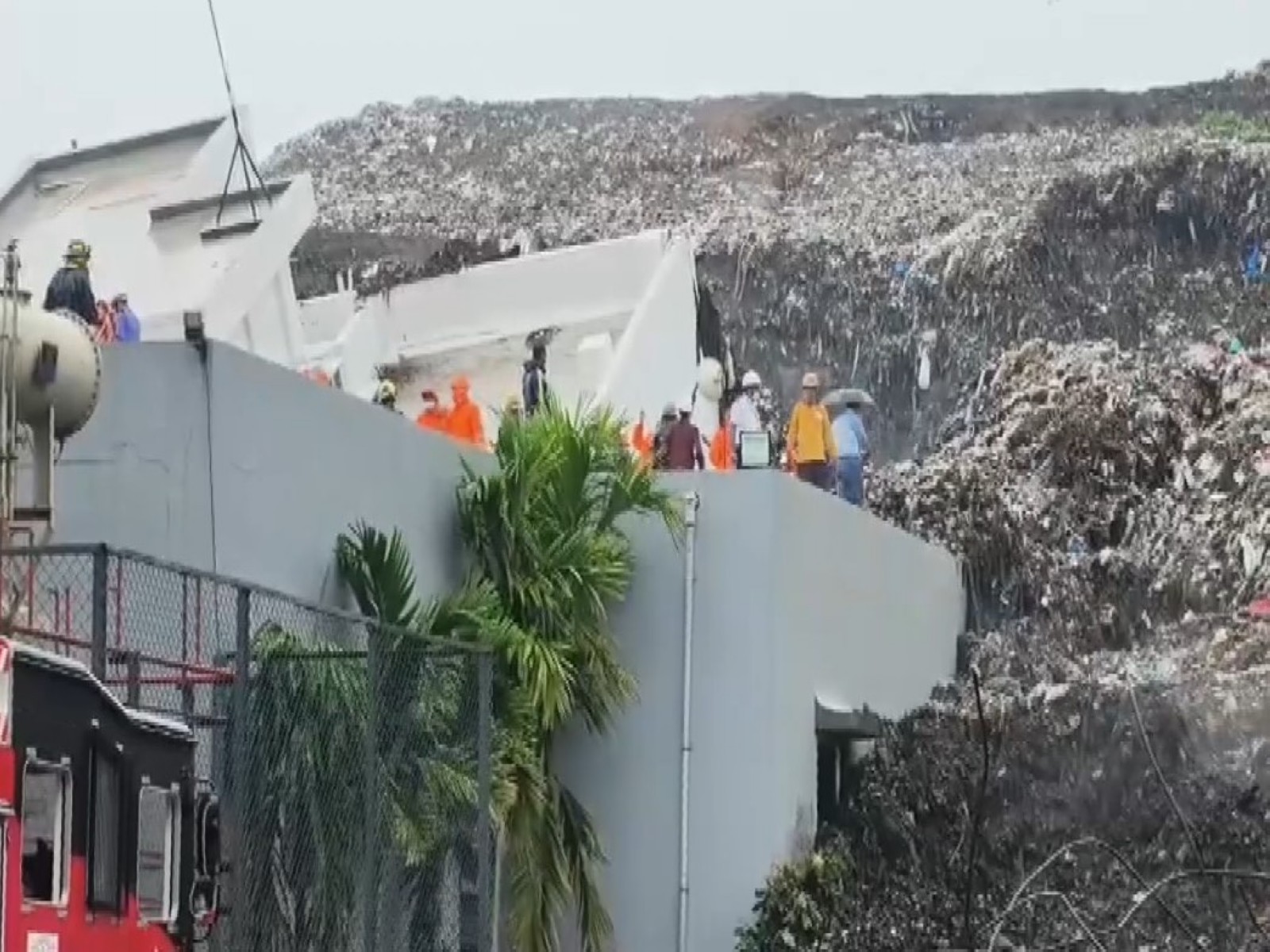 Rescue operations are underway at the building collapse site (Photo/ANI)