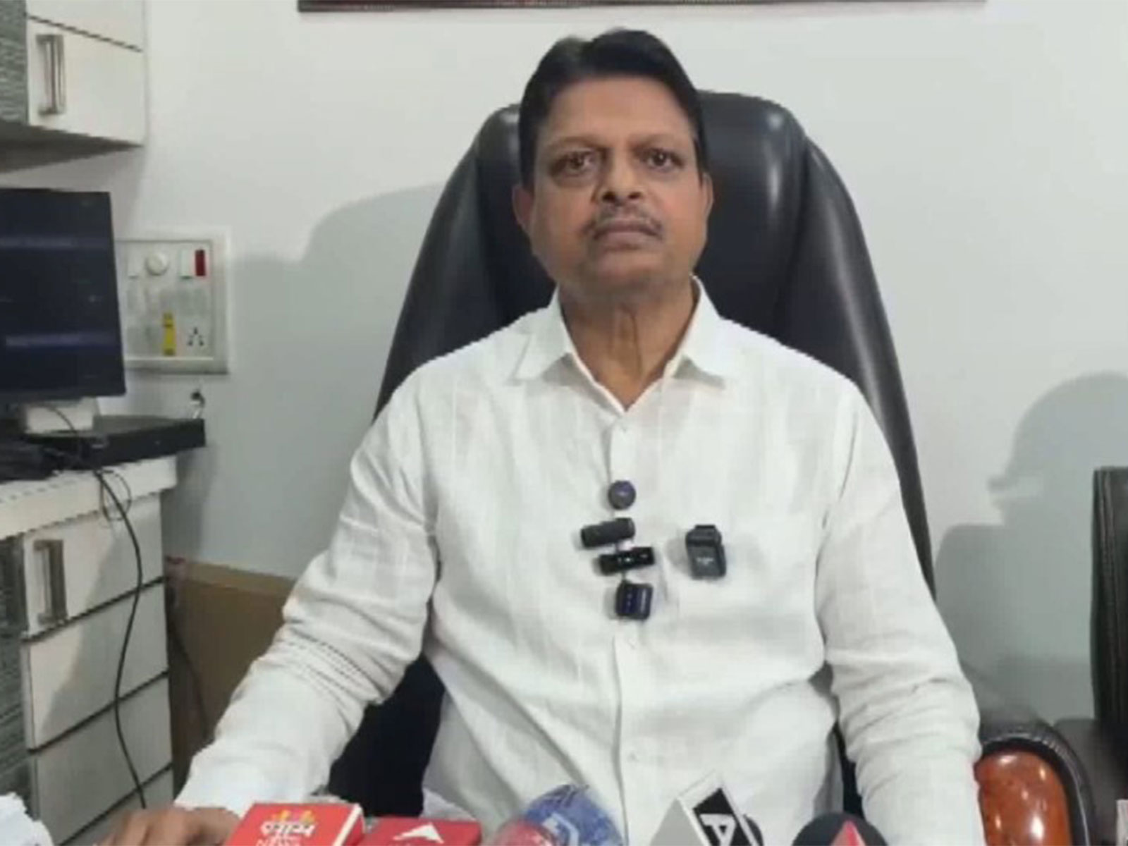 Shiv Sena corporator Ramesh Mhatre (Photo/ANI)