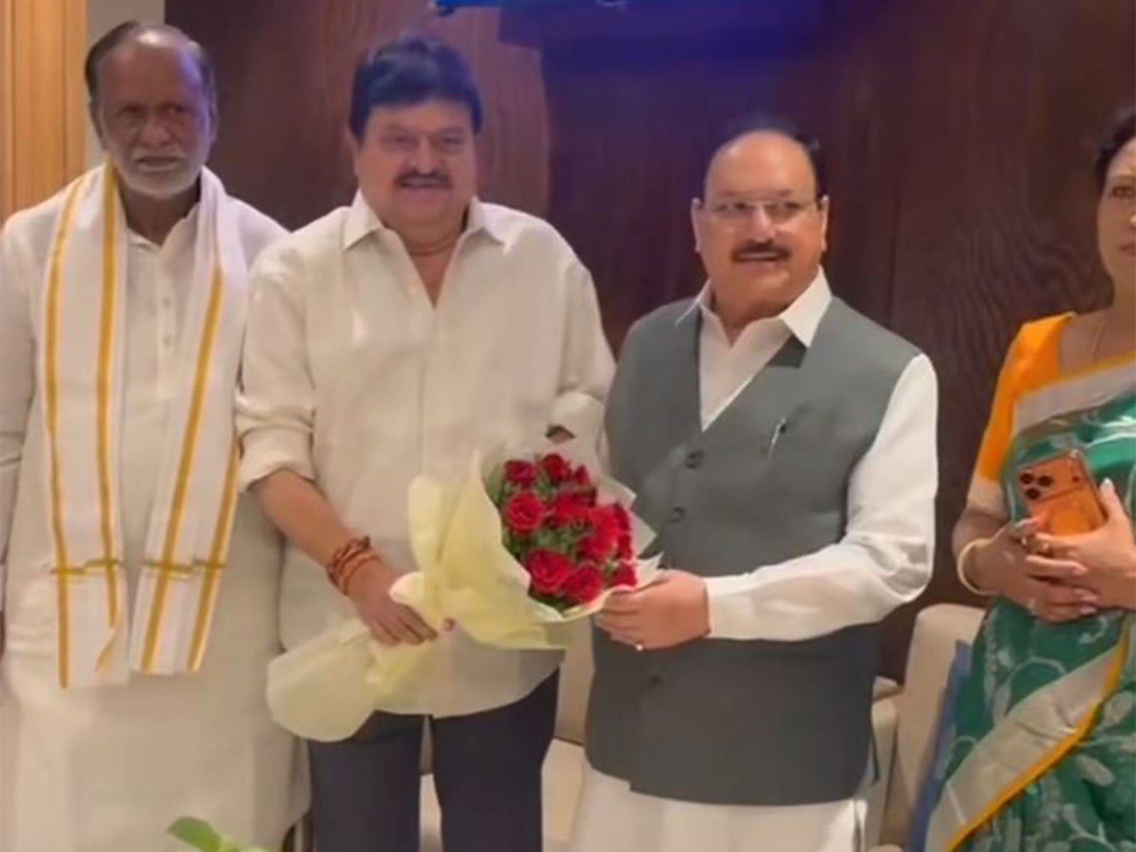 Telangana BJP President Ramchander Rao with JP Nadda (Photo: ANI)