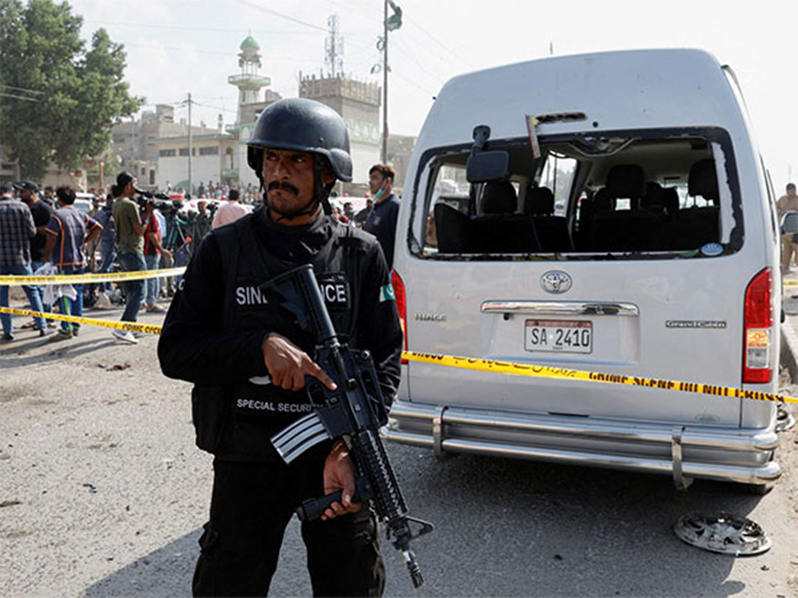 A police officer in Karachi (Photo/Reuters) A police officer in Karachi (Photo/Reuters)
